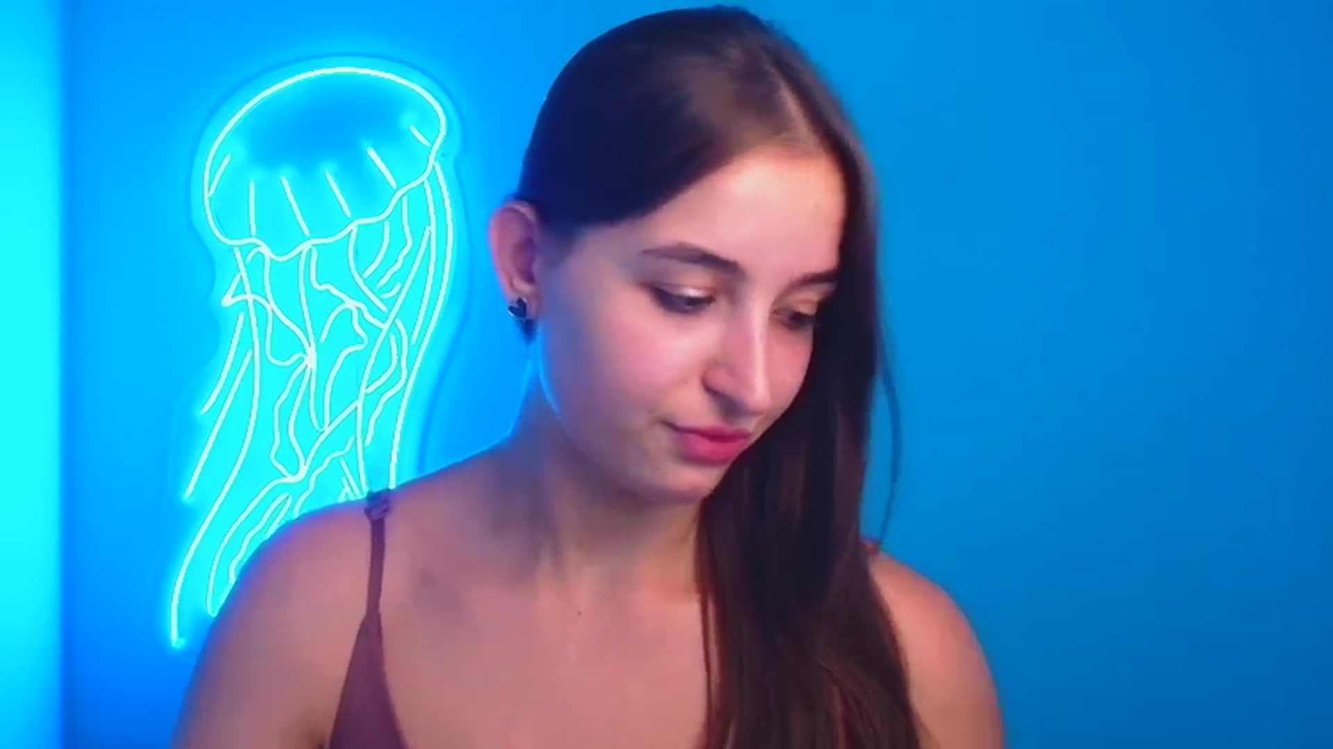 Gallery image thumbnail from Lilli_Fun's myfreecams stream on, 09/17/2024, 04:45 image 6 of 20