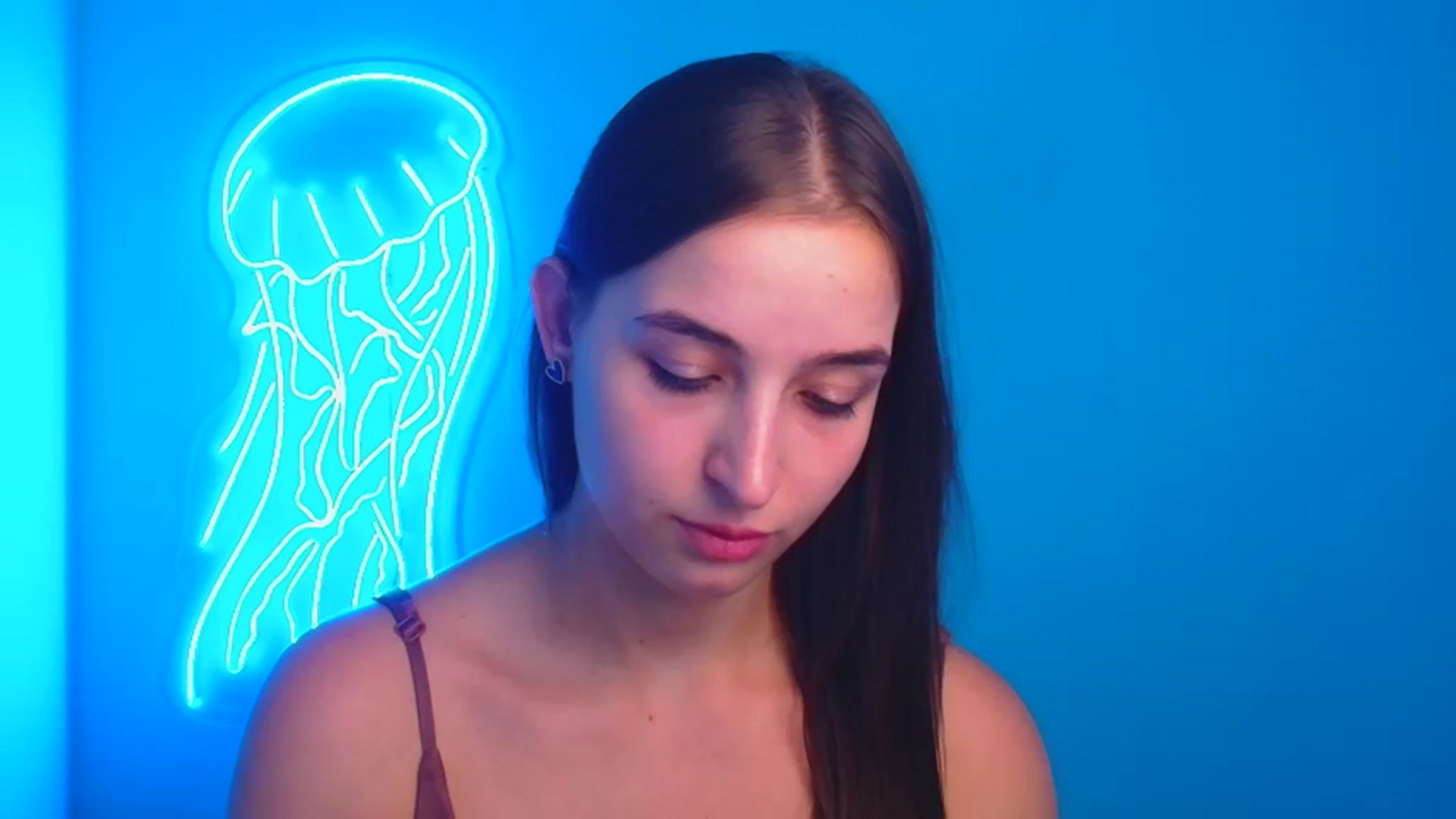 Gallery image thumbnail from Lilli_Fun's myfreecams stream on, 09/17/2024, 04:45 image 15 of 20