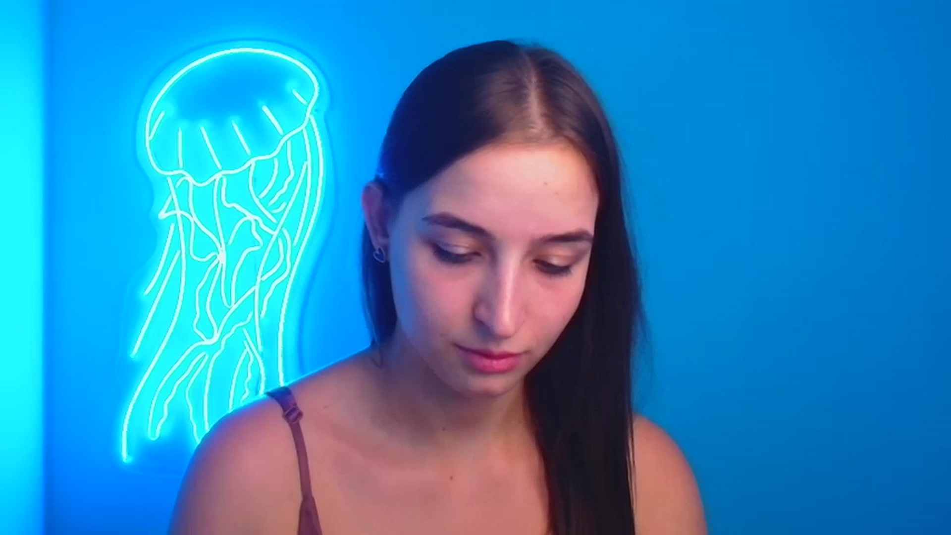 Gallery image thumbnail from Lilli_Fun's myfreecams stream on, 09/17/2024, 04:45 image 16 of 20