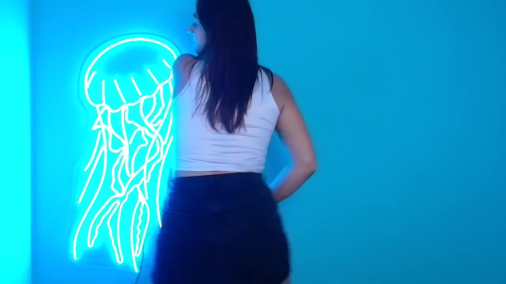 Gallery image thumbnail from Lilli_Fun's myfreecams stream on, 09/22/2024, 15:29 image 6 of 20