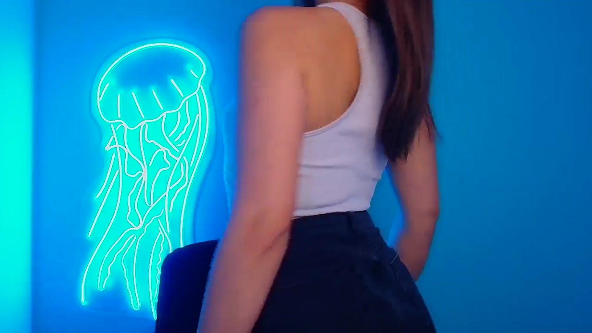 Gallery image thumbnail from Lilli_Fun's myfreecams stream on, 09/23/2024, 19:15 image 7 of 20