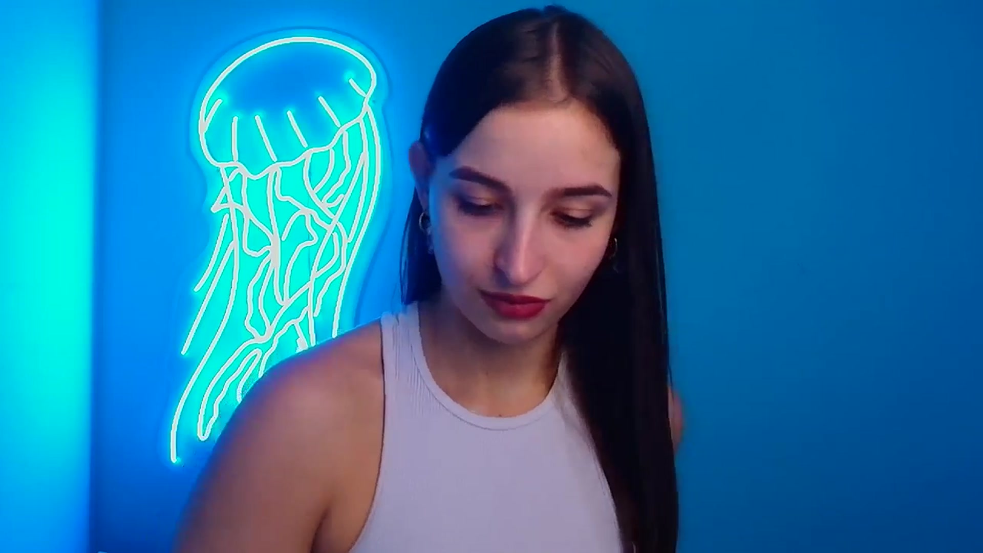 Gallery image thumbnail from Lilli_Fun's myfreecams stream on, 09/23/2024, 20:32 image 8 of 20