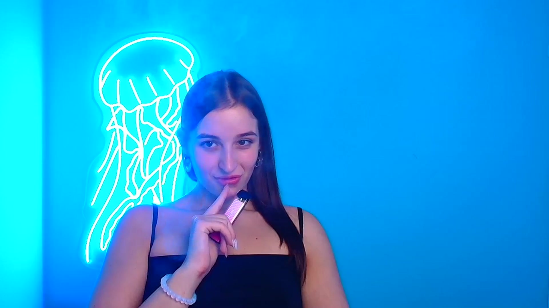 Gallery image thumbnail from Lilli_Fun's myfreecams stream on, 09/27/2024, 16:01 image 11 of 20