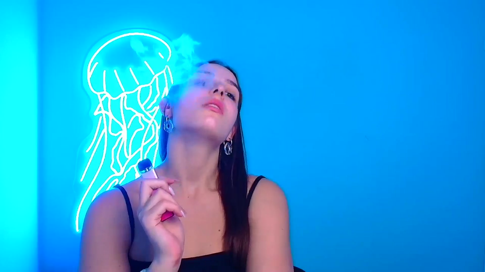 Gallery image thumbnail from Lilli_Fun's myfreecams stream on, 09/27/2024, 16:01 image 13 of 20