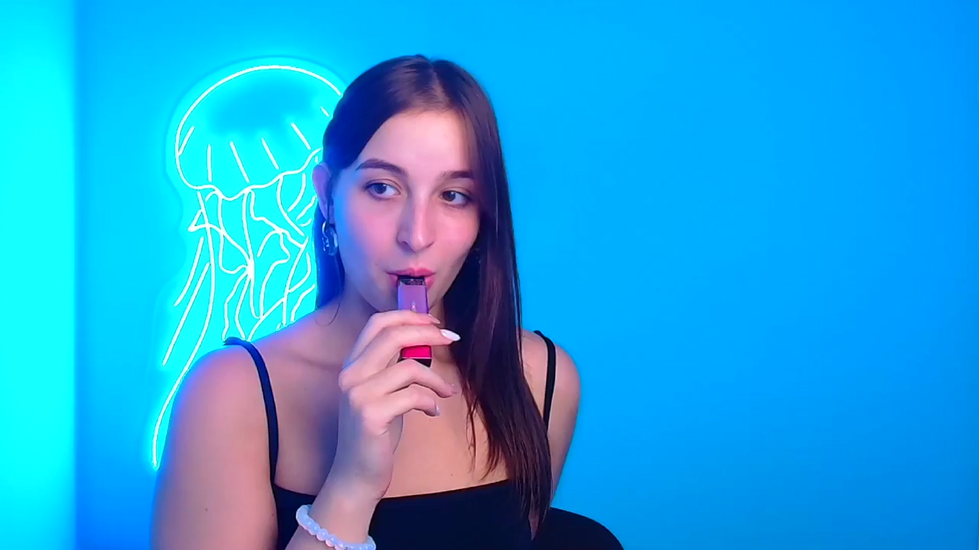 Gallery image thumbnail from Lilli_Fun's myfreecams stream on, 09/27/2024, 16:42 image 15 of 20