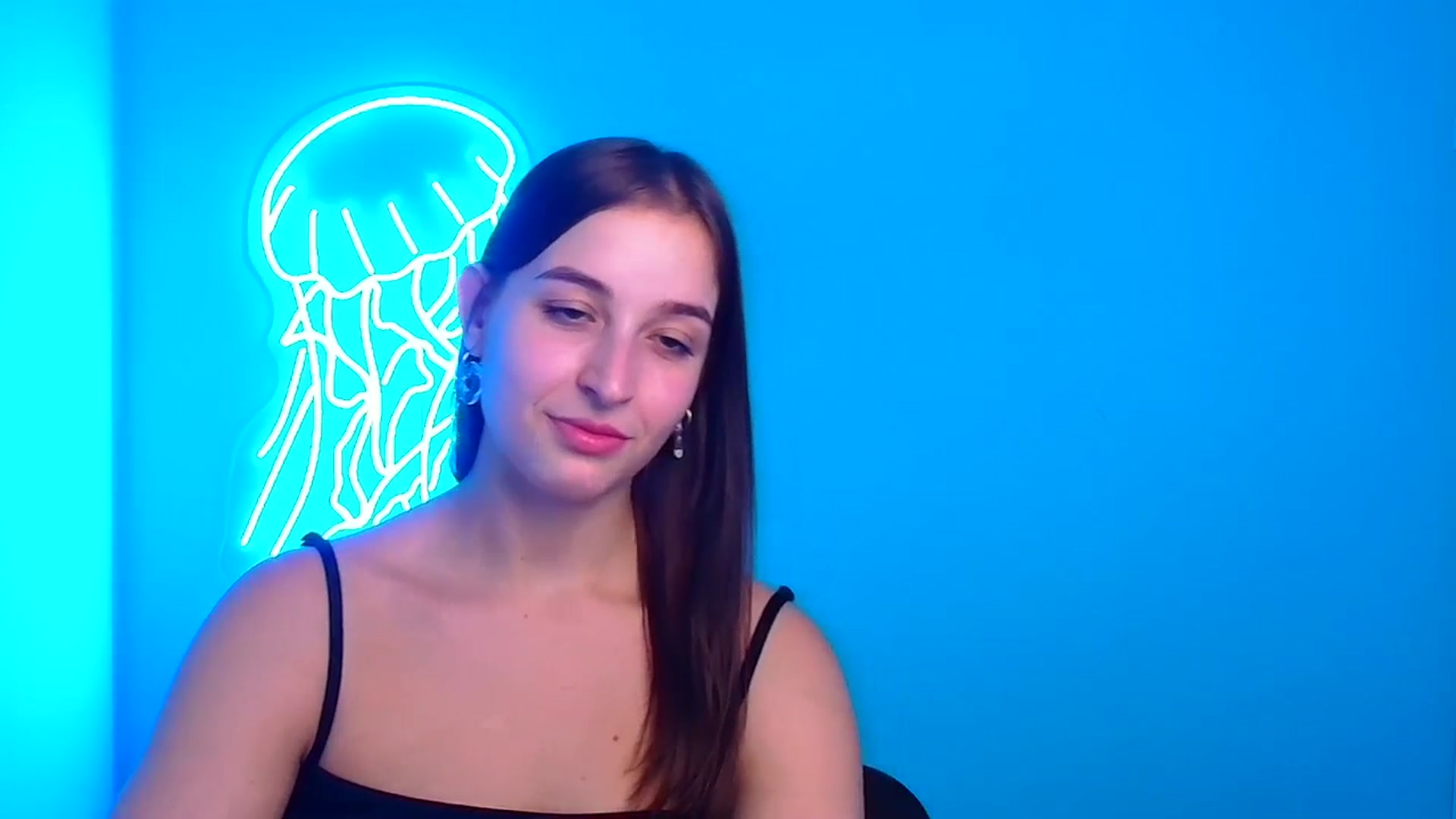 Gallery image thumbnail from Lilli_Fun's myfreecams stream on, 09/27/2024, 16:42 image 18 of 20