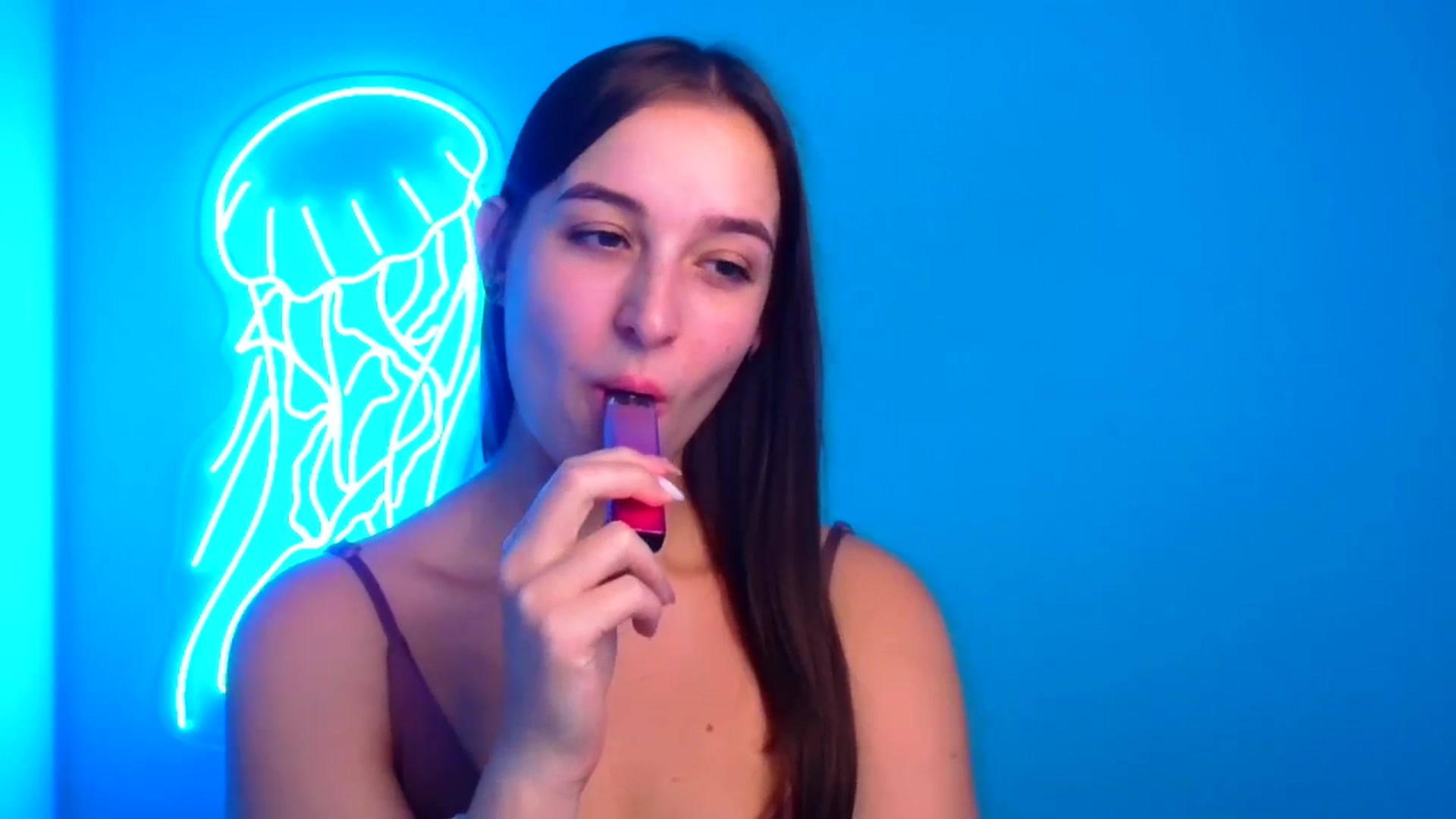 Gallery image thumbnail from Lilli_Fun's myfreecams stream on, 09/30/2024, 08:19 image 10 of 20