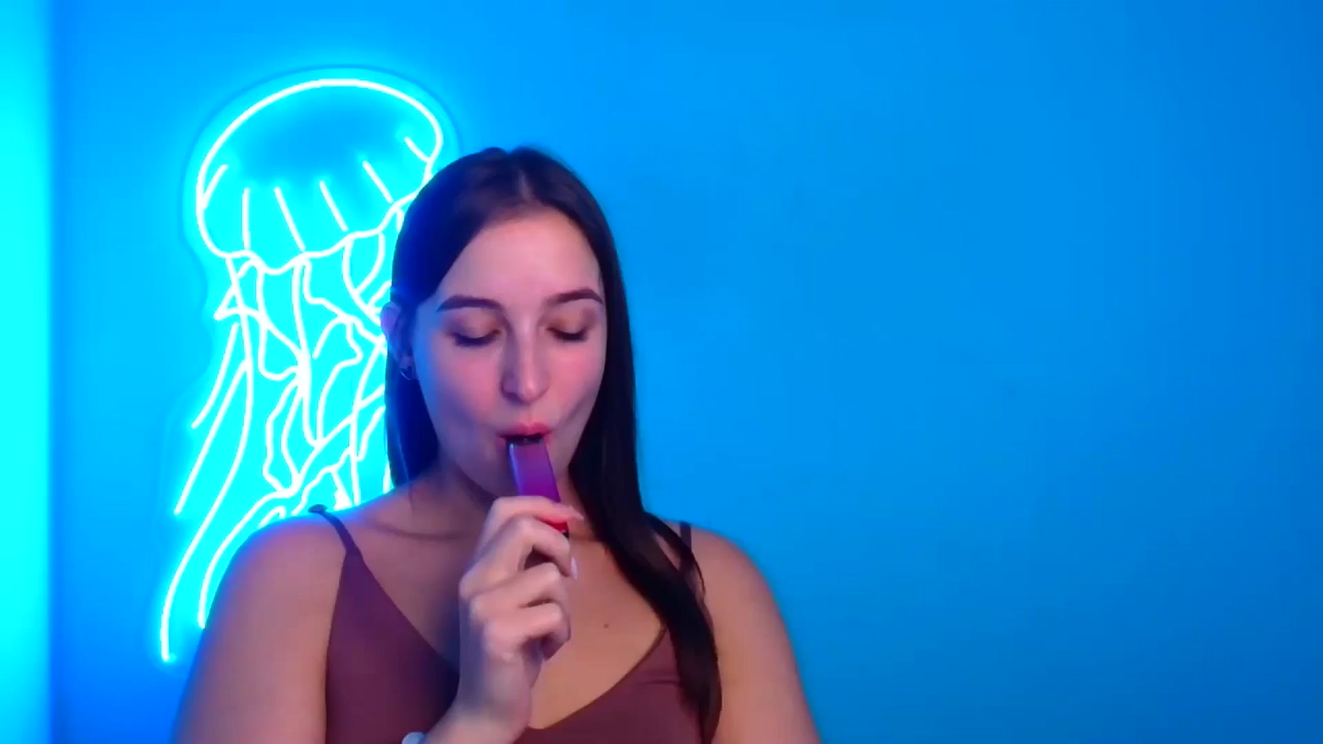 Gallery image thumbnail from Lilli_Fun's myfreecams stream on, 09/30/2024, 08:19 image 17 of 20