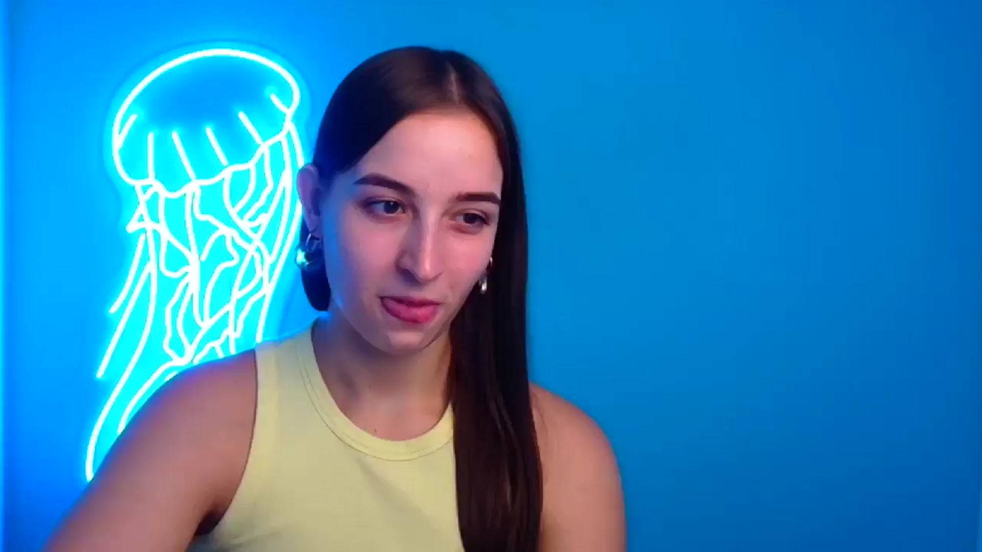 Gallery image thumbnail from Lilli_Fun's myfreecams stream on, 10/15/2024, 12:03 image 13 of 20