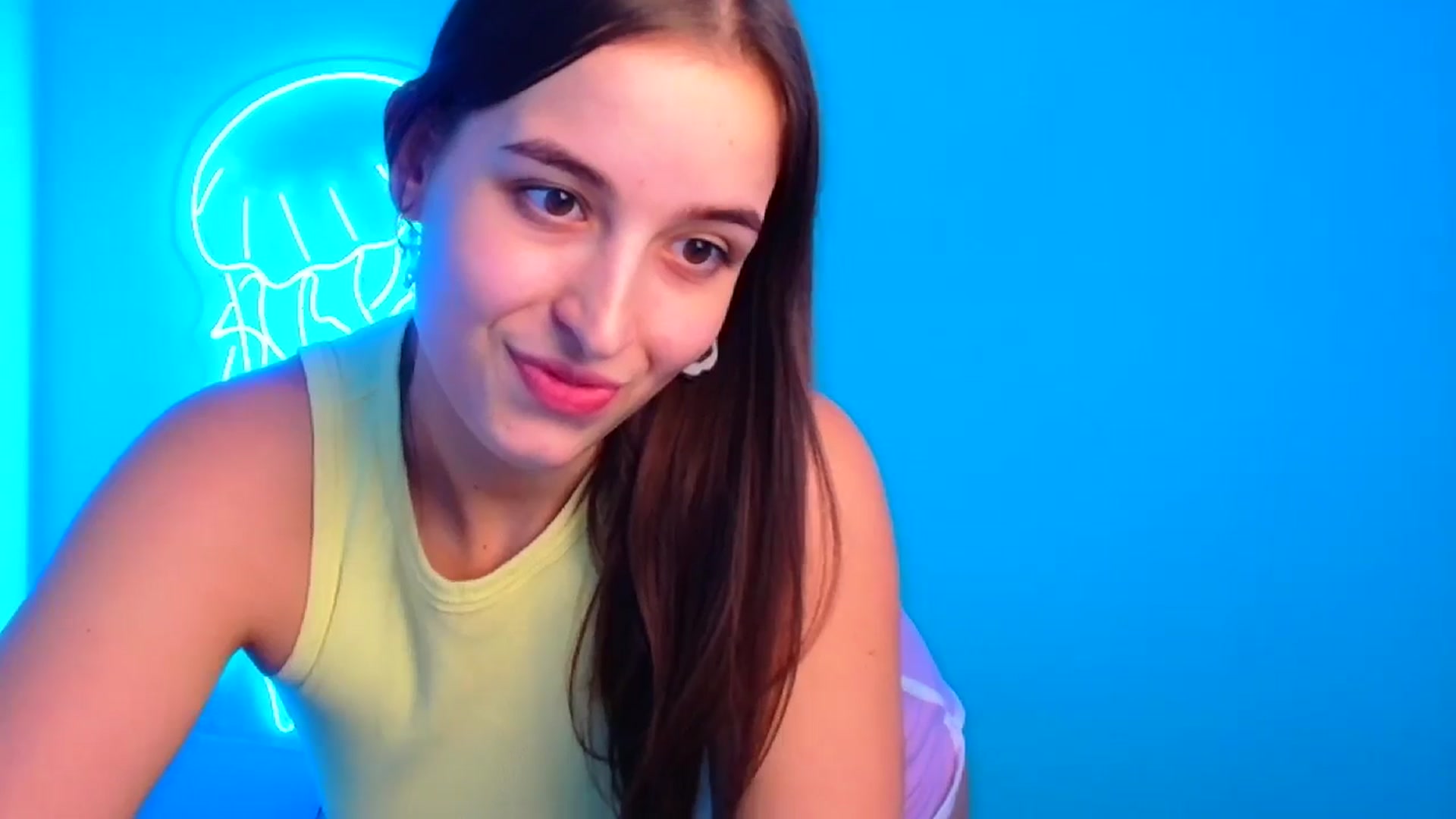 Gallery image thumbnail from Lilli_Fun's myfreecams stream on, 10/15/2024, 15:11 image 12 of 20
