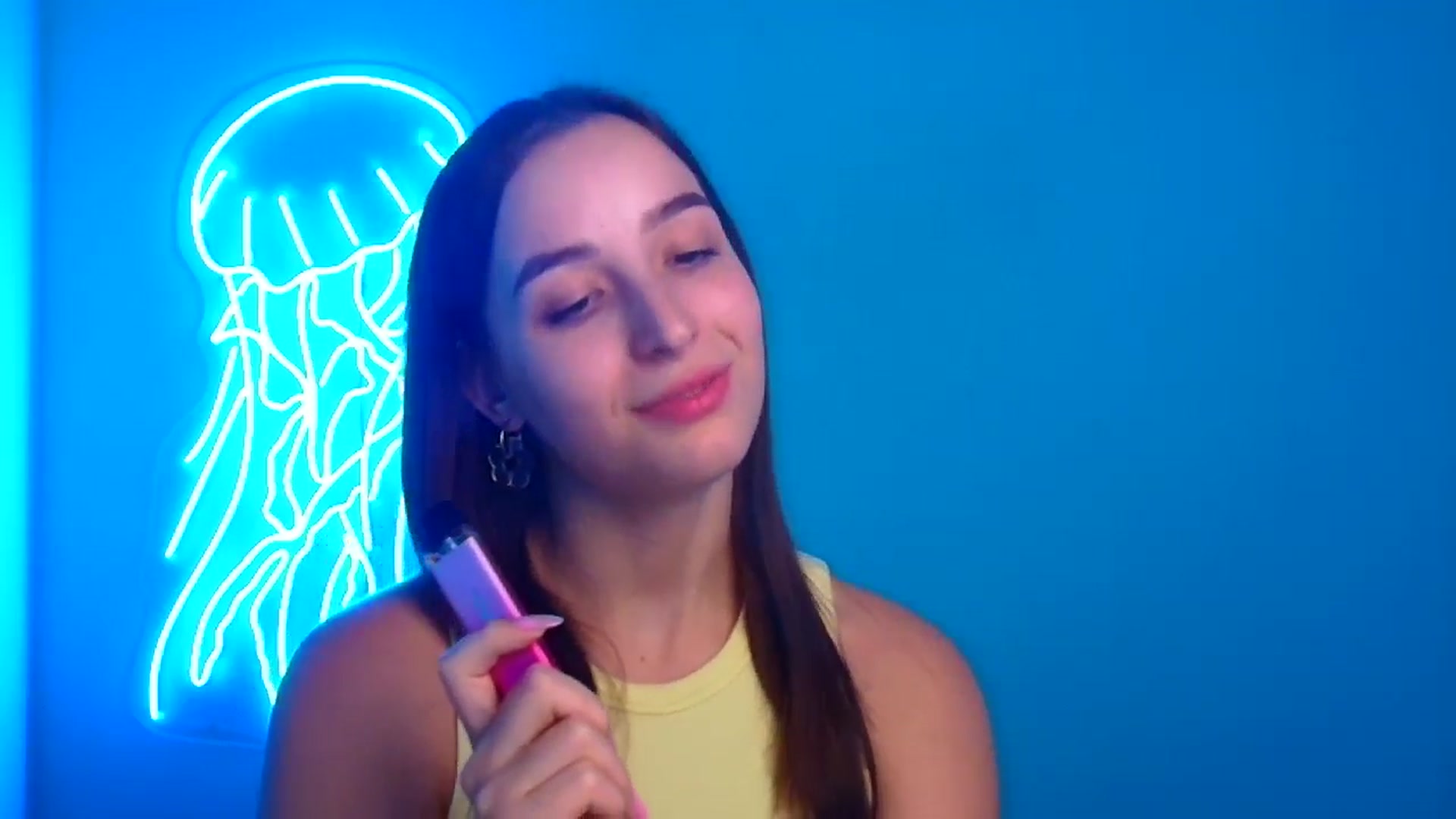 Gallery image thumbnail from Lilli_Fun's myfreecams stream on, 10/15/2024, 15:11 image 4 of 20