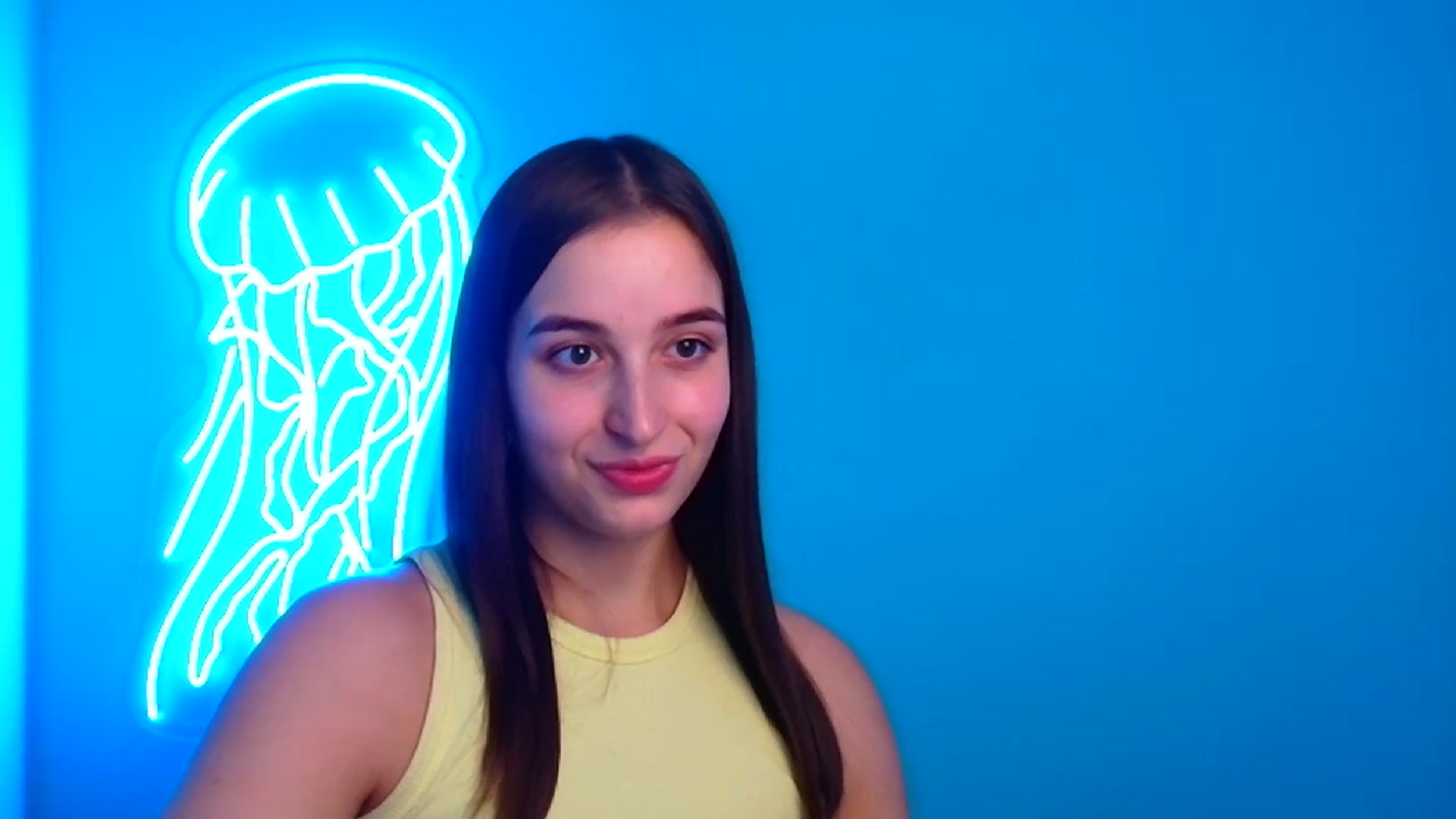Gallery image thumbnail from Lilli_Fun's myfreecams stream on, 10/15/2024, 15:11 image 10 of 20