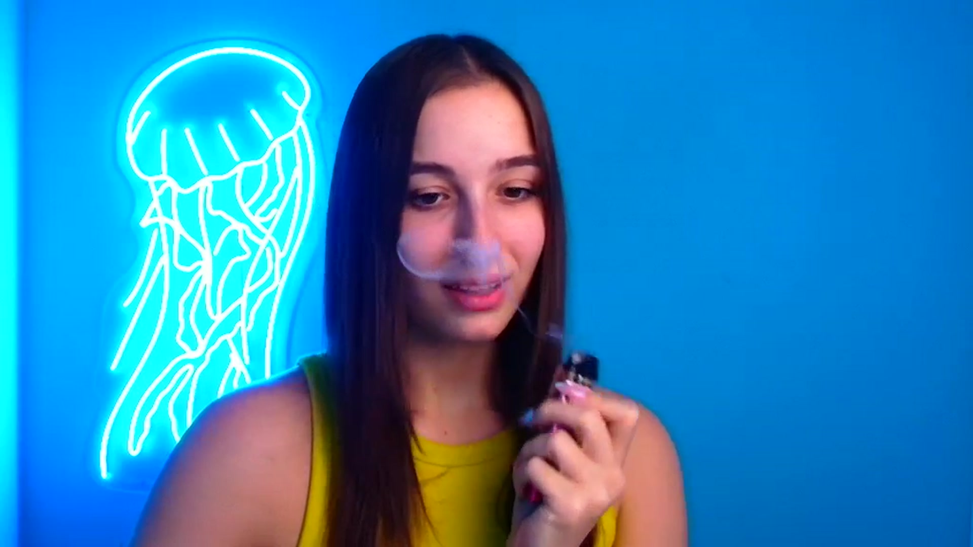 Gallery image thumbnail from Lilli_Fun's myfreecams stream on, 10/20/2024, 15:02 image 7 of 20