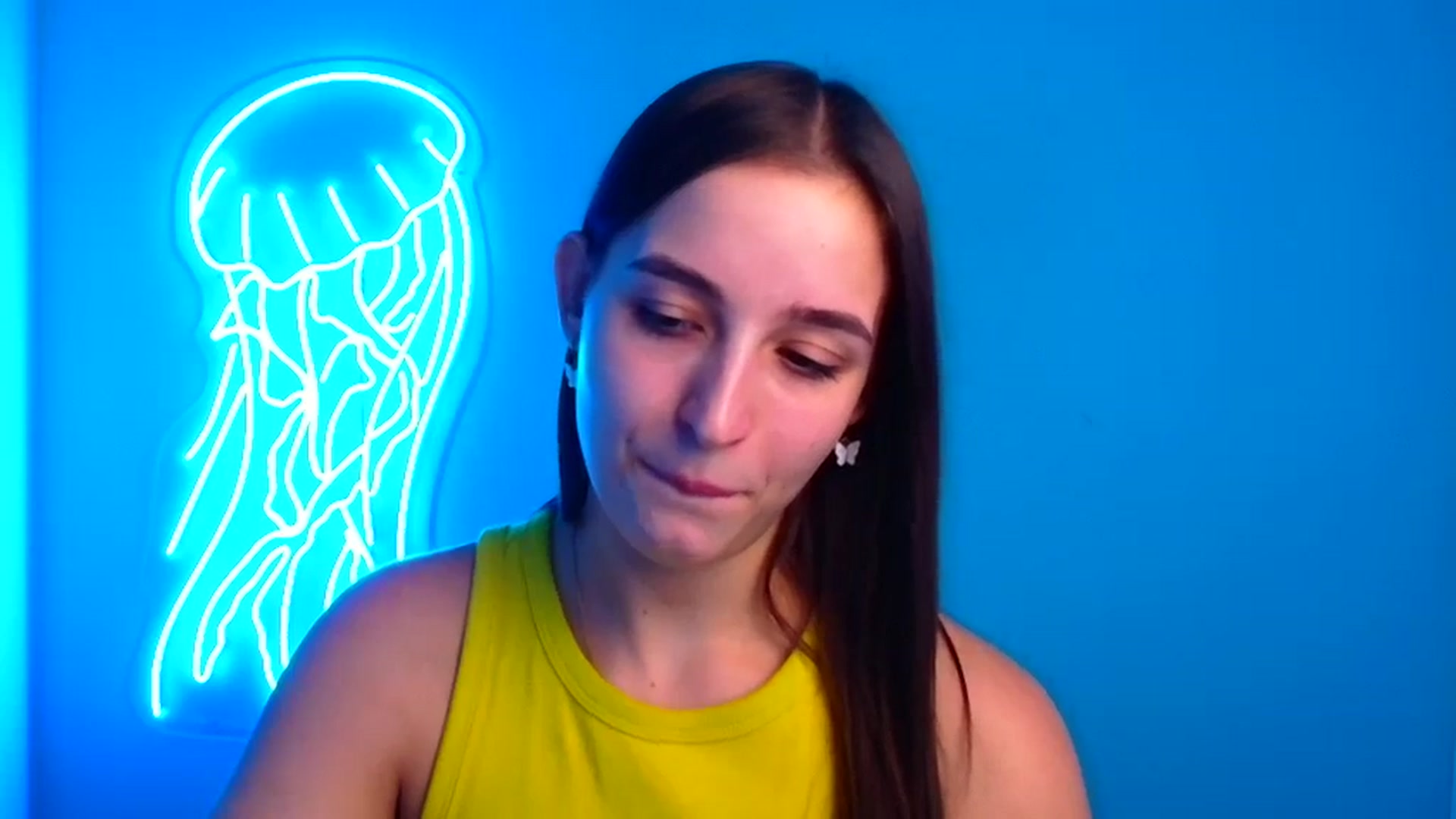 Gallery image thumbnail from Lilli_Fun's myfreecams stream on, 10/20/2024, 15:02 image 5 of 20