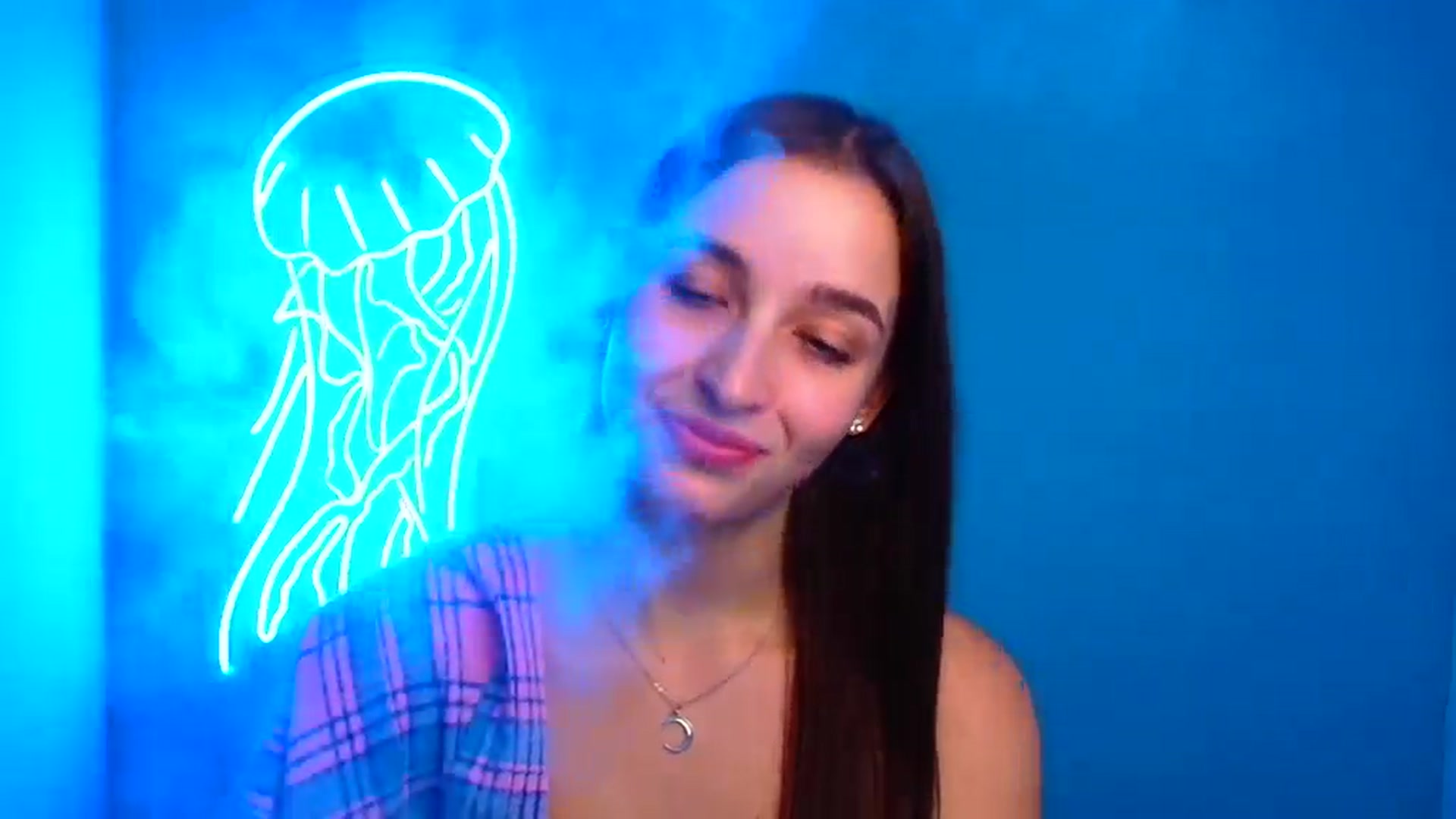 Gallery image thumbnail from Lilli_Fun's myfreecams stream on, 10/21/2024, 07:40 image 10 of 20