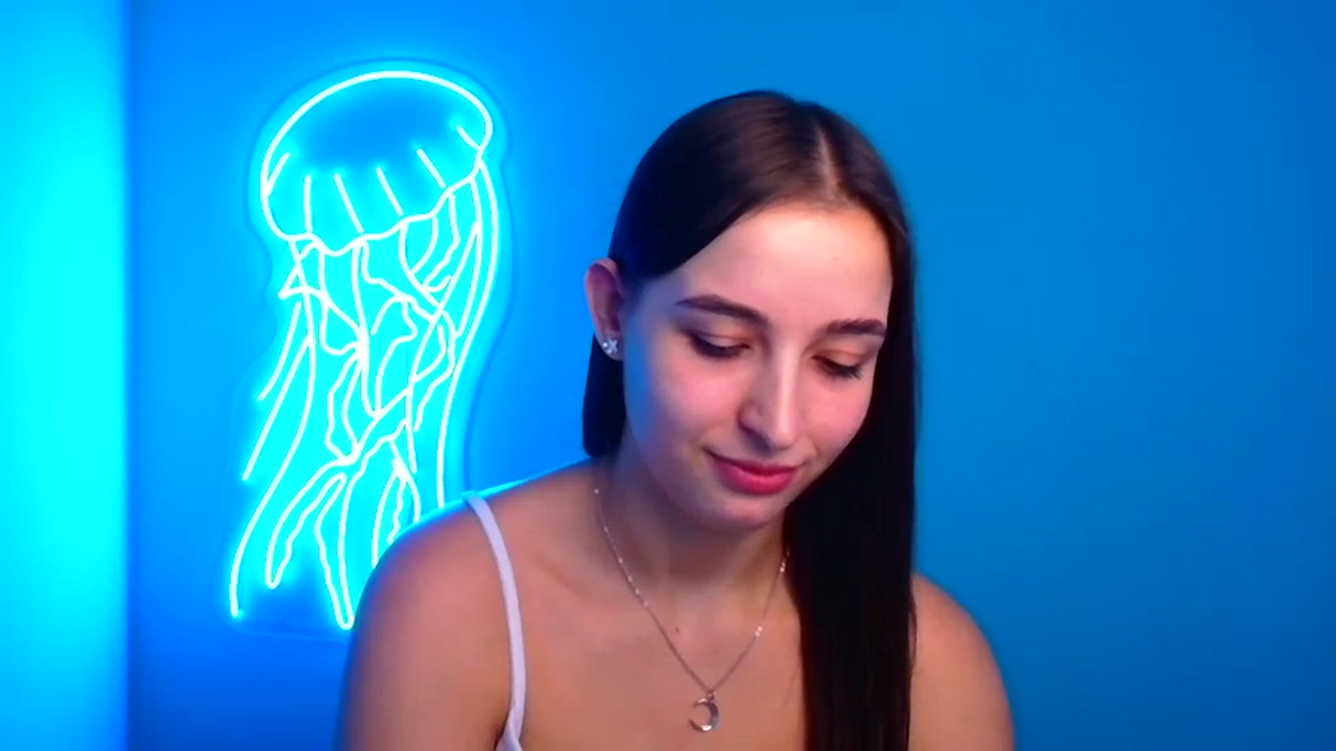 Gallery image thumbnail from Lilli_Fun's myfreecams stream on, 10/21/2024, 09:00 image 19 of 20