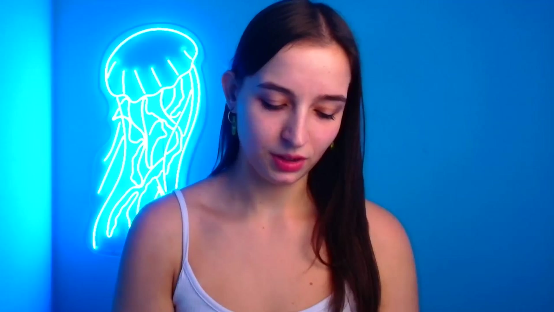 Gallery image thumbnail from Lilli_Fun's myfreecams stream on, 10/27/2024, 15:14 image 12 of 20