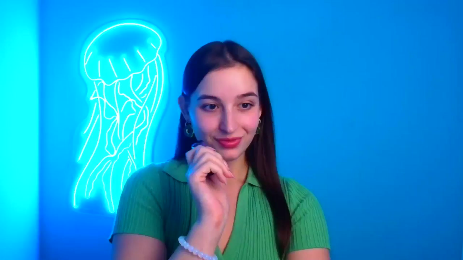 Gallery image thumbnail from Lilli_Fun's myfreecams stream on, 10/28/2024, 10:45 image 4 of 20