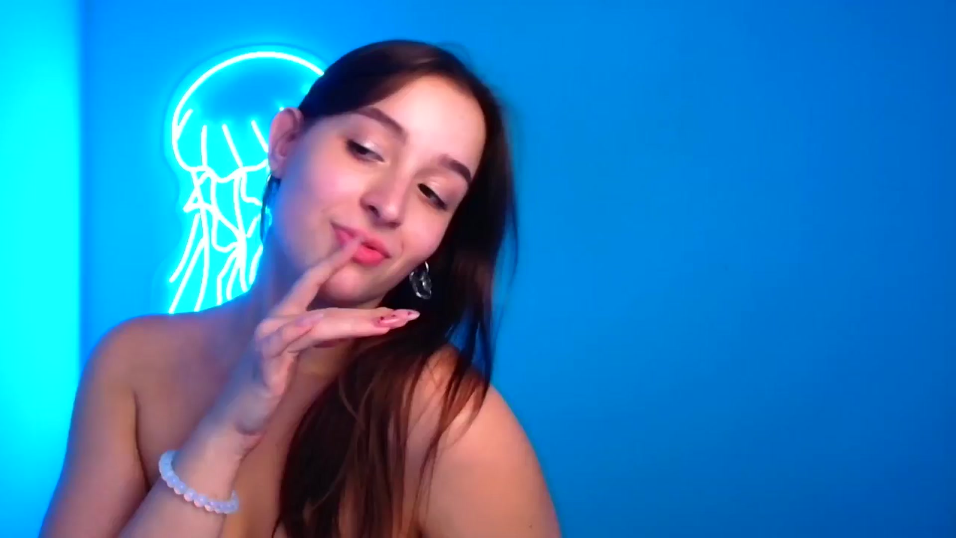 Gallery image thumbnail from Lilli_Fun's myfreecams stream on, 11/01/2024, 17:51 image 10 of 20