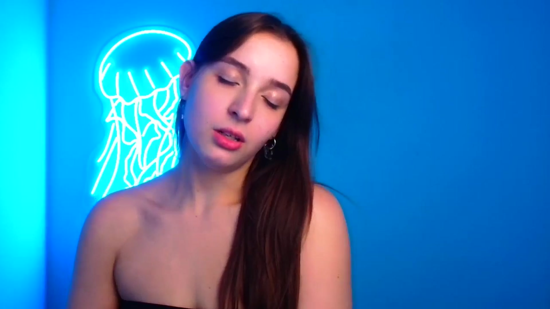 Gallery image thumbnail from Lilli_Fun's myfreecams stream on, 11/01/2024, 17:51 image 16 of 20