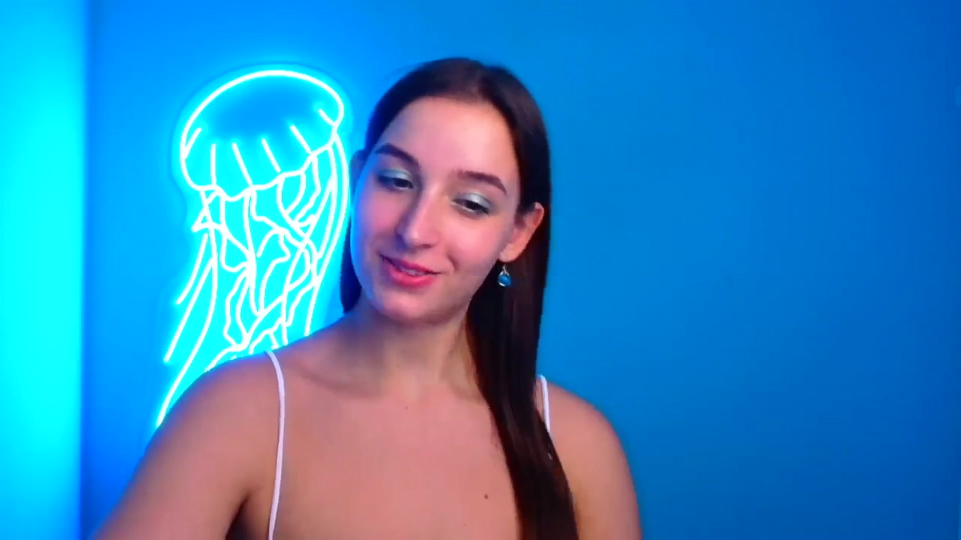 Gallery image thumbnail from Lilli_Fun's myfreecams stream on, 11/03/2024, 18:06 image 10 of 20