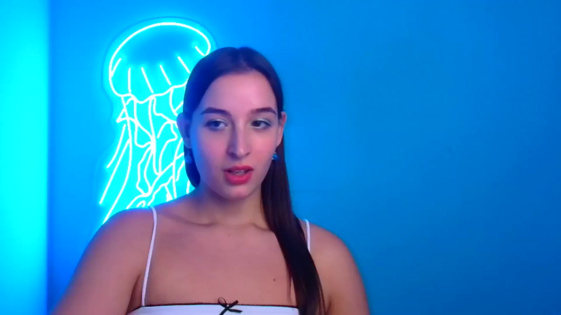 Gallery image thumbnail from Lilli_Fun's myfreecams stream on, 11/03/2024, 18:06 image 19 of 20