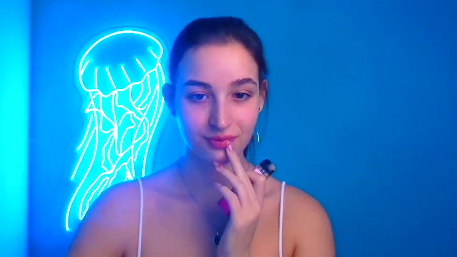 Gallery image thumbnail from Lilli_Fun's myfreecams stream on, 11/04/2024, 08:04 image 7 of 20