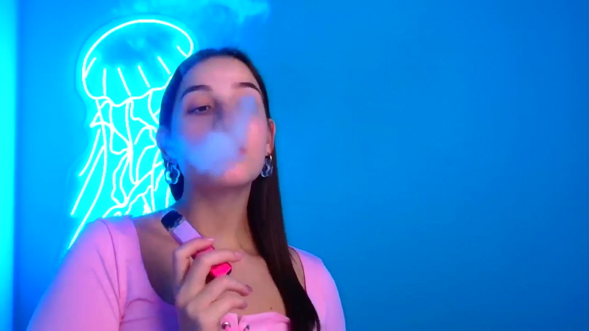 Gallery image thumbnail from Lilli_Fun's myfreecams stream on, 11/09/2024, 11:52 image 6 of 20