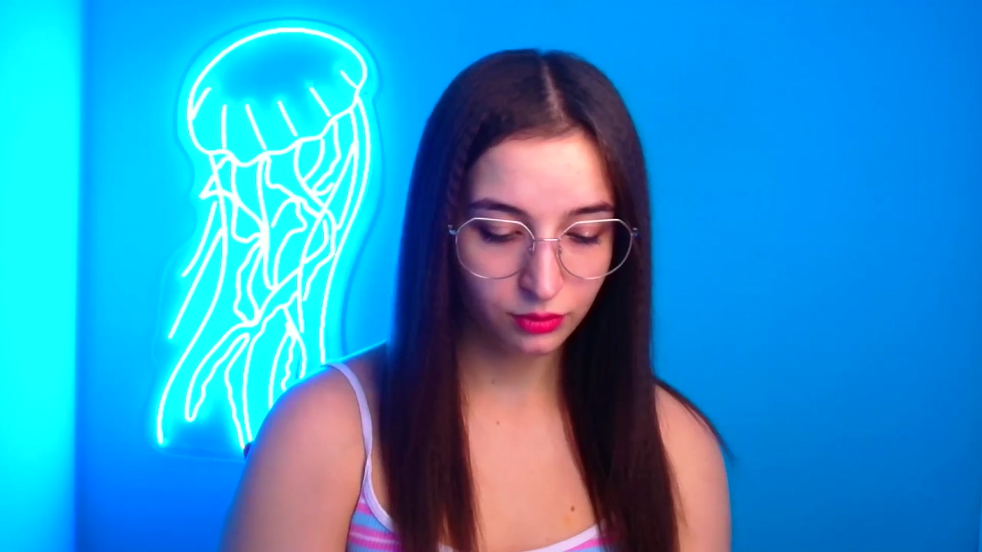 Gallery image thumbnail from Lilli_Fun's myfreecams stream on, 11/17/2024, 13:26 image 16 of 20