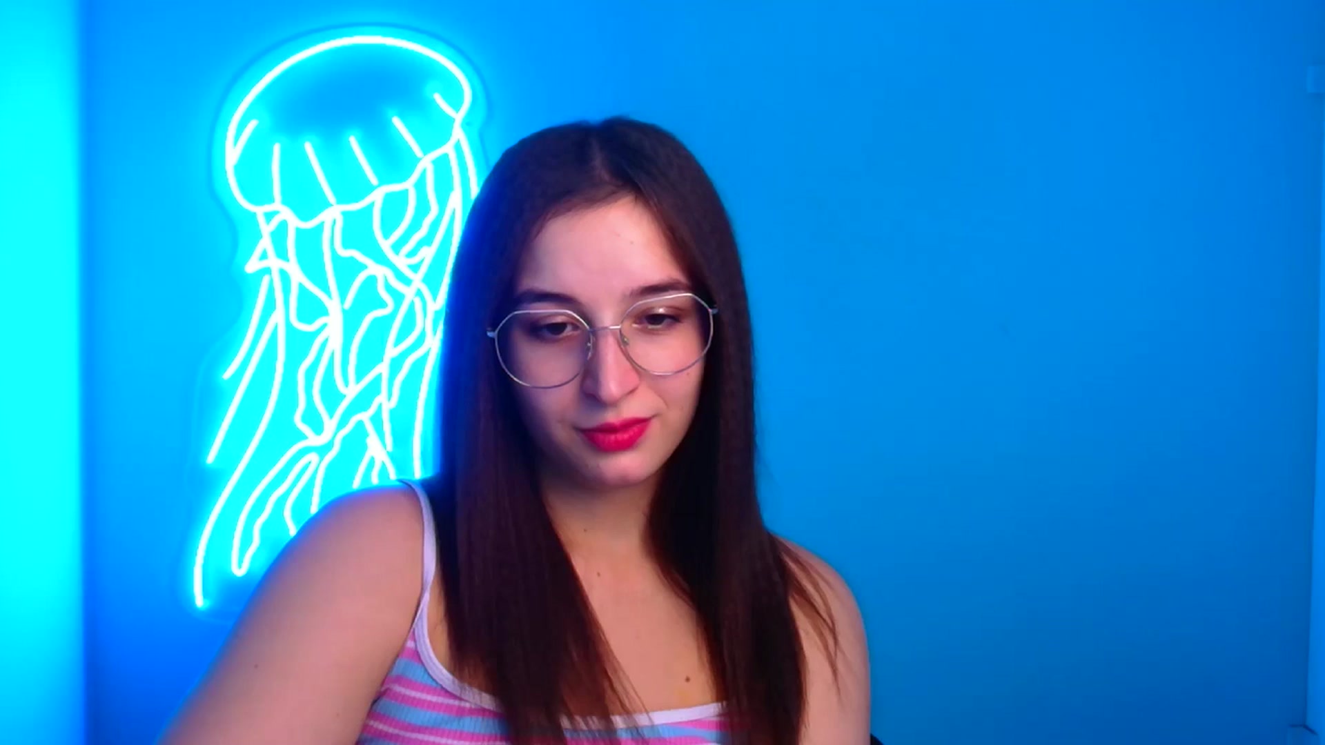 Gallery image thumbnail from Lilli_Fun's myfreecams stream on, 11/17/2024, 14:42 image 7 of 20