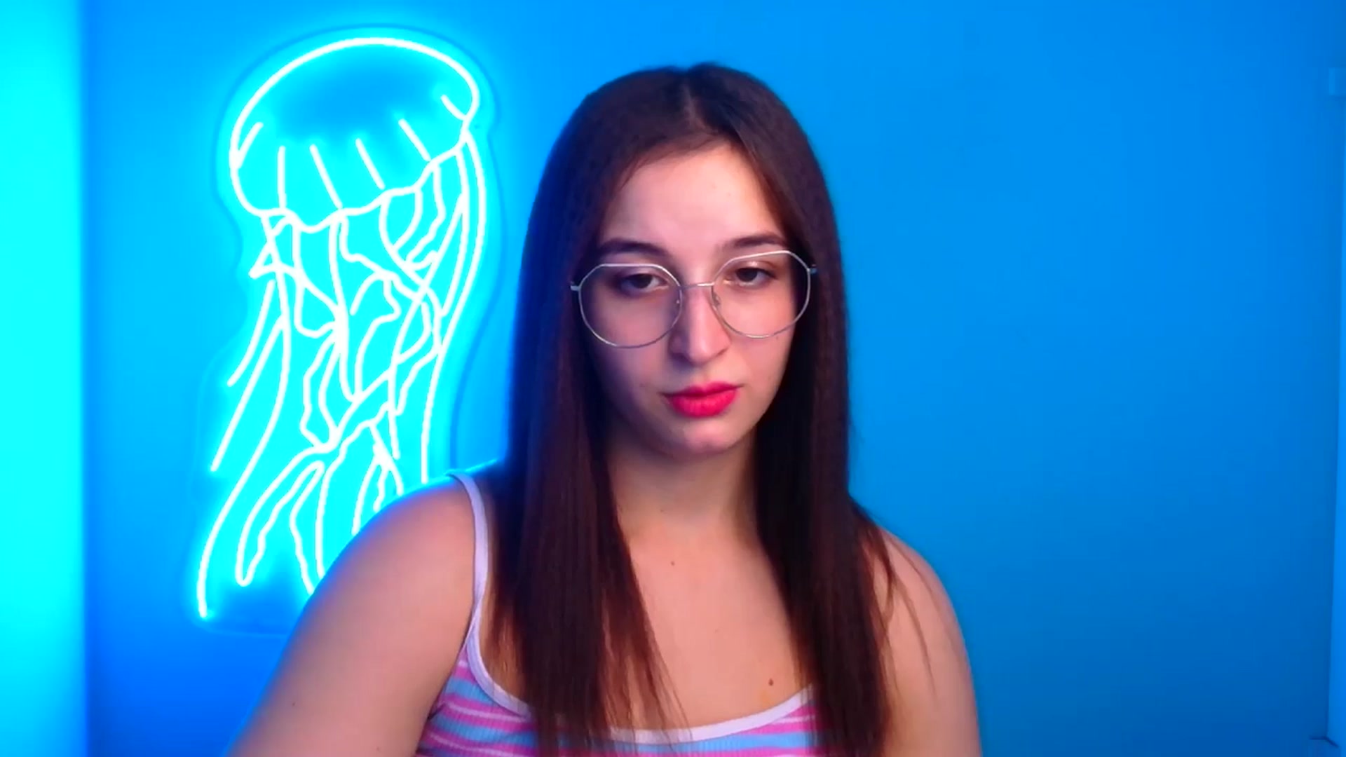 Gallery image thumbnail from Lilli_Fun's myfreecams stream on, 11/17/2024, 14:42 image 11 of 20