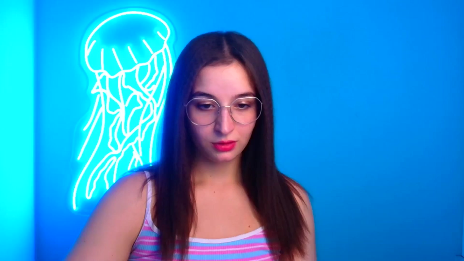 Gallery image thumbnail from Lilli_Fun's myfreecams stream on, 11/17/2024, 16:42 image 7 of 20