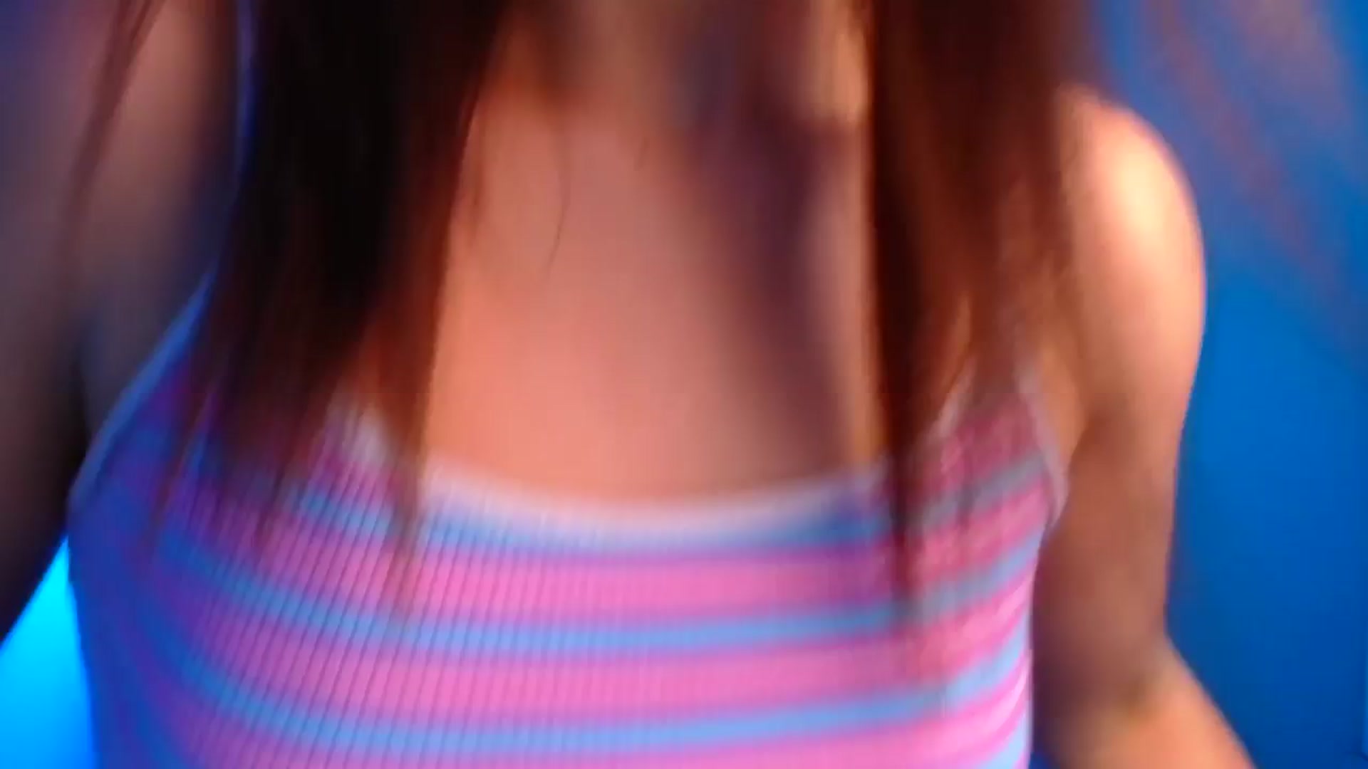 Gallery image thumbnail from Lilli_Fun's myfreecams stream on, 11/17/2024, 16:42 image 5 of 20