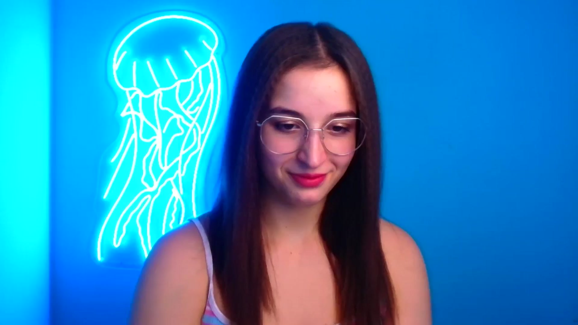 Gallery image thumbnail from Lilli_Fun's myfreecams stream on, 11/17/2024, 18:38 image 2 of 20