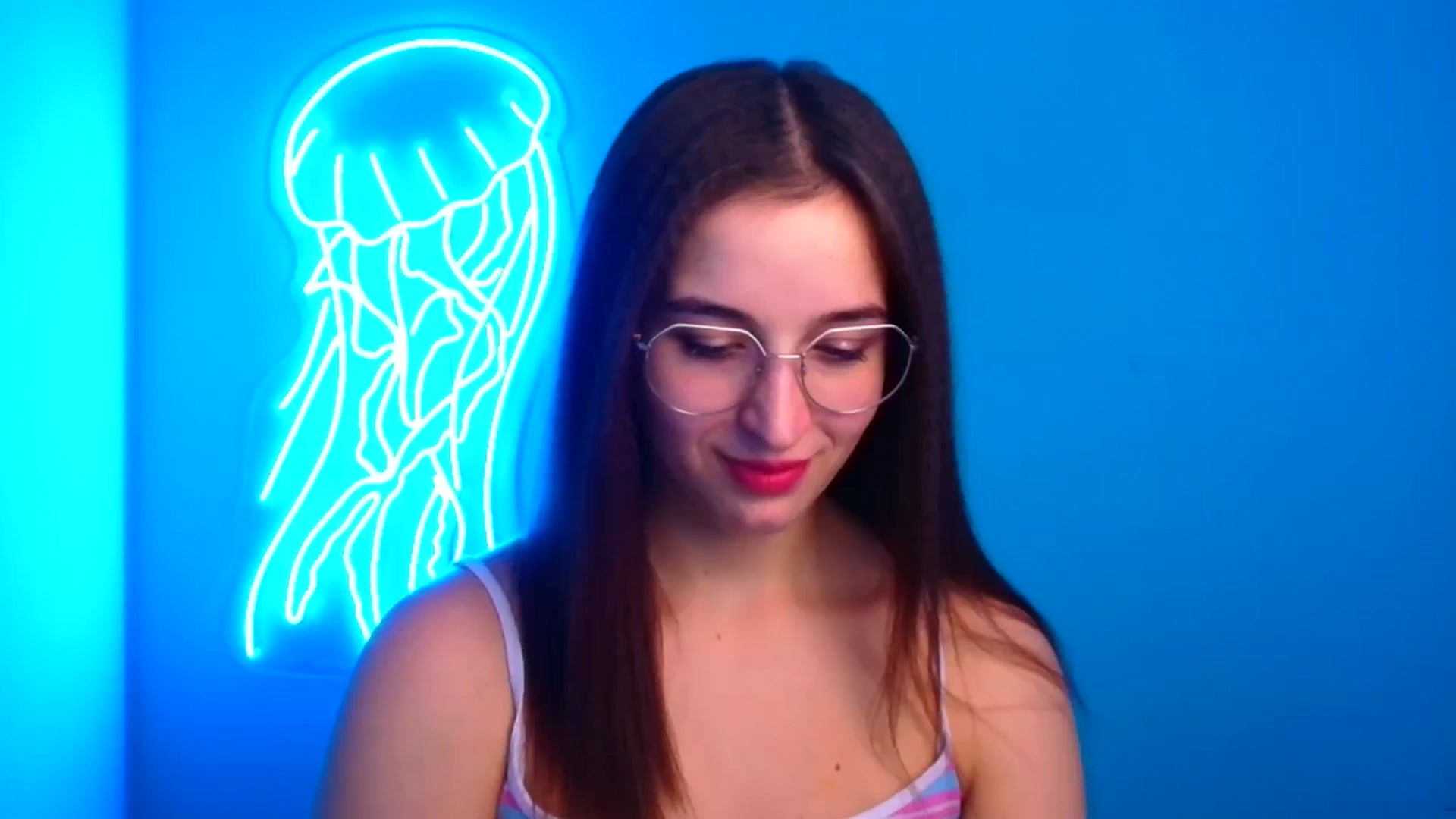 Gallery image thumbnail from Lilli_Fun's myfreecams stream on, 11/17/2024, 18:38 image 14 of 20
