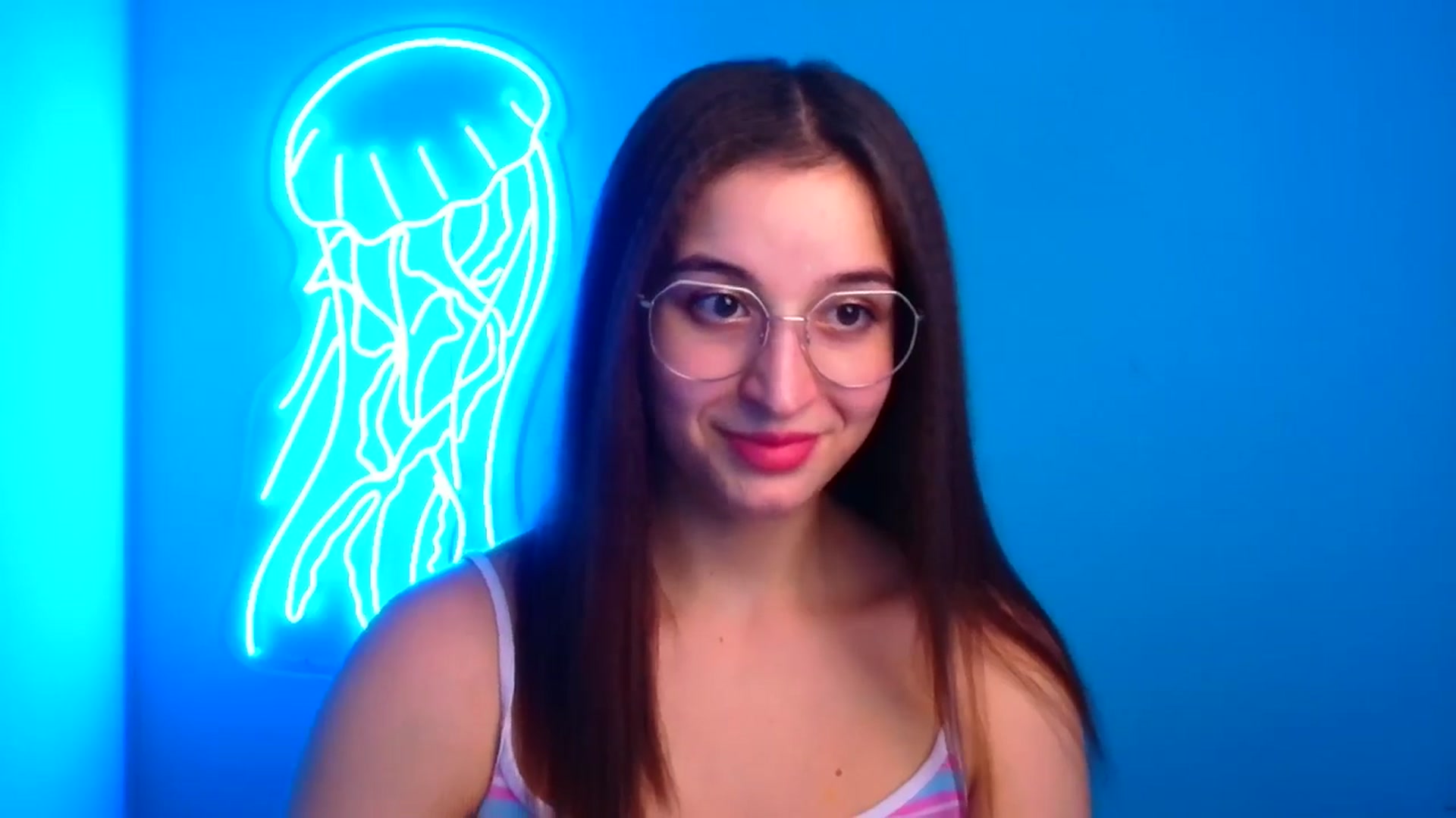 Gallery image thumbnail from Lilli_Fun's myfreecams stream on, 11/17/2024, 18:38 image 17 of 20