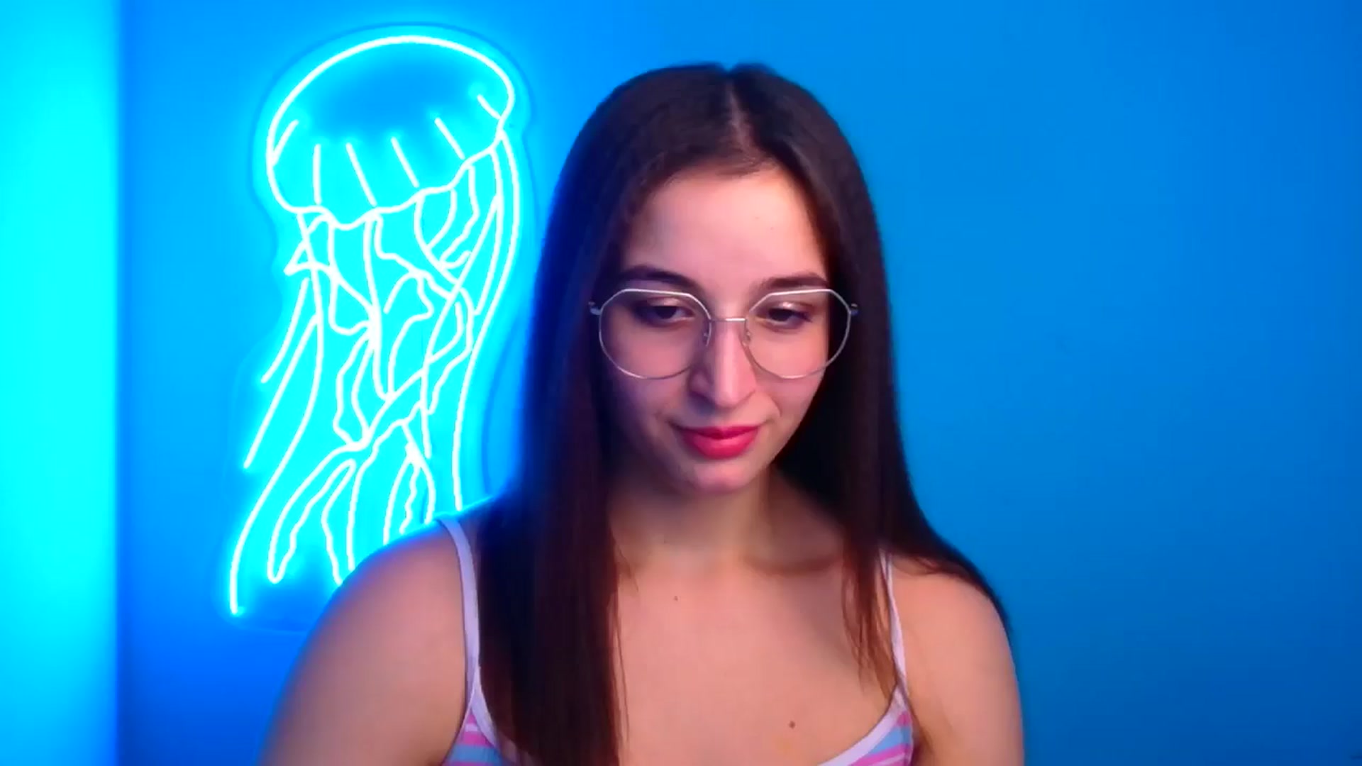 Gallery image thumbnail from Lilli_Fun's myfreecams stream on, 11/17/2024, 18:38 image 19 of 20
