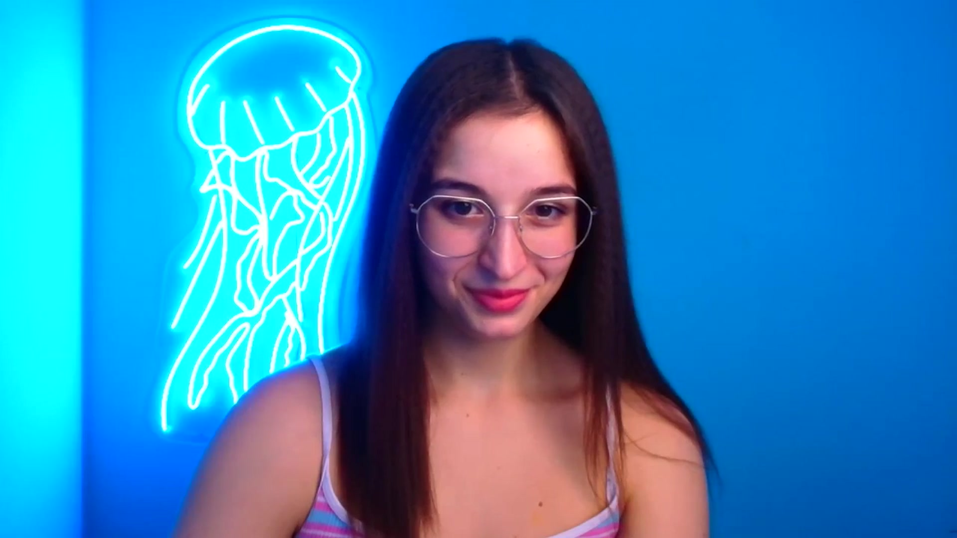 Gallery image thumbnail from Lilli_Fun's myfreecams stream on, 11/17/2024, 18:38 image 11 of 20