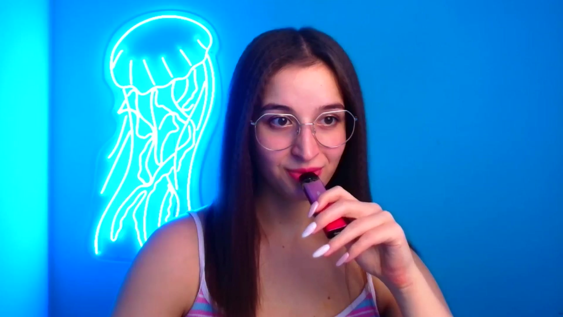 Gallery image thumbnail from Lilli_Fun's myfreecams stream on, 11/17/2024, 18:38 image 20 of 20