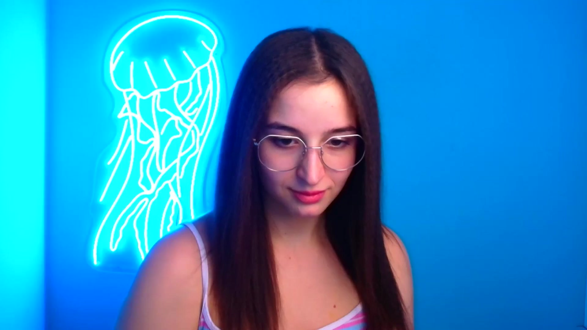 Gallery image thumbnail from Lilli_Fun's myfreecams stream on, 11/17/2024, 19:56 image 15 of 20