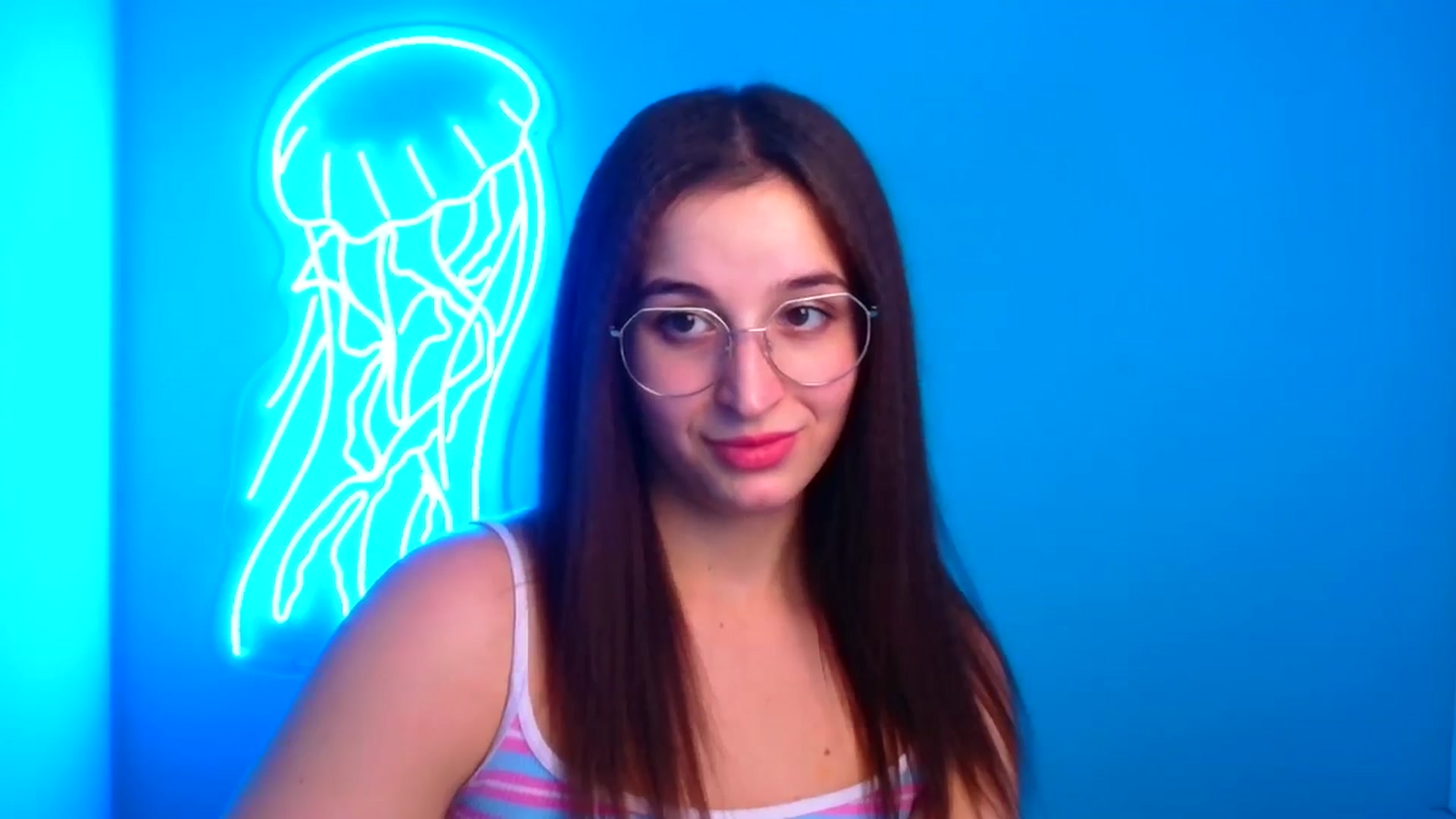 Gallery image thumbnail from Lilli_Fun's myfreecams stream on, 11/17/2024, 19:56 image 18 of 20