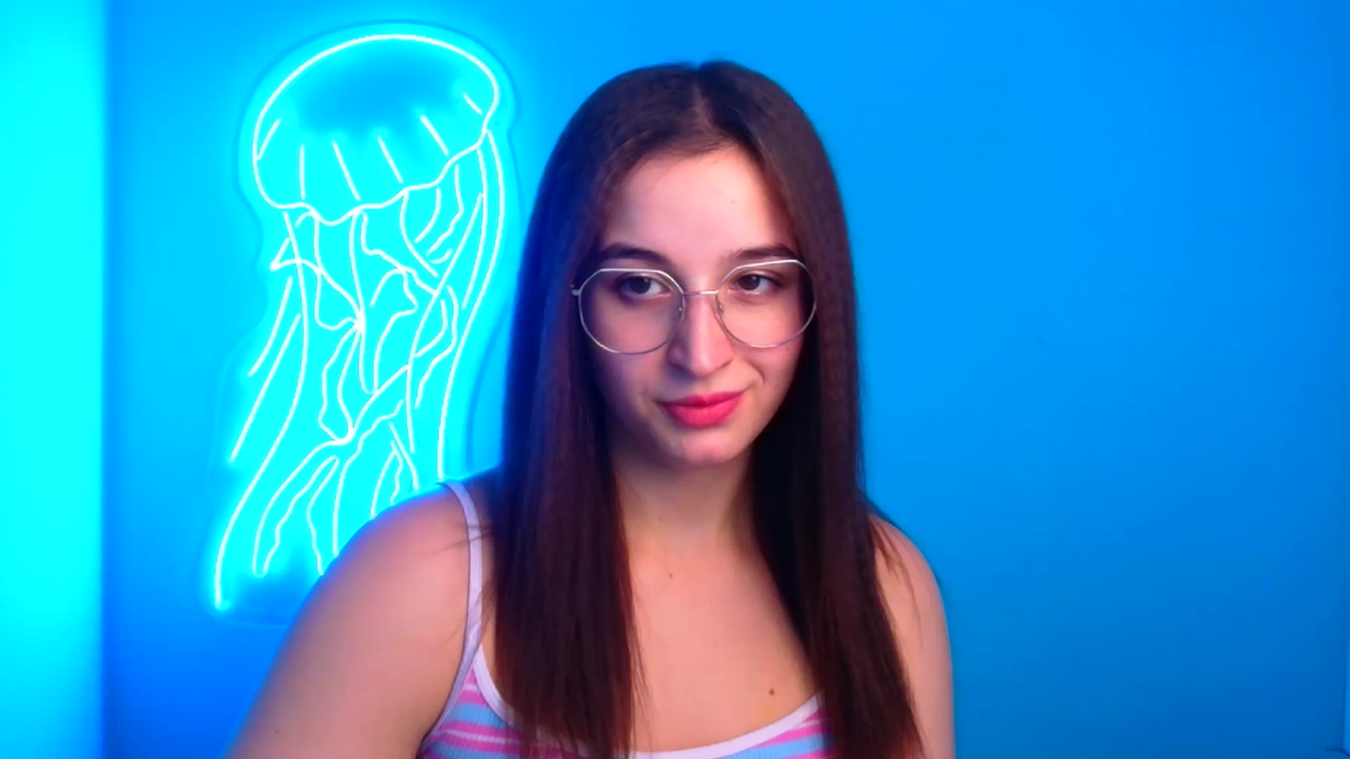 Gallery image thumbnail from Lilli_Fun's myfreecams stream on, 11/17/2024, 19:56 image 14 of 20