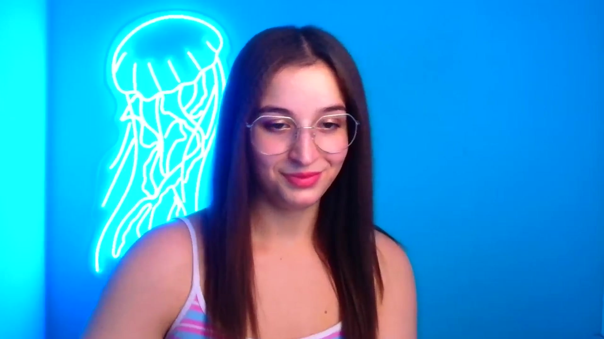 Gallery image thumbnail from Lilli_Fun's myfreecams stream on, 11/17/2024, 19:56 image 8 of 20