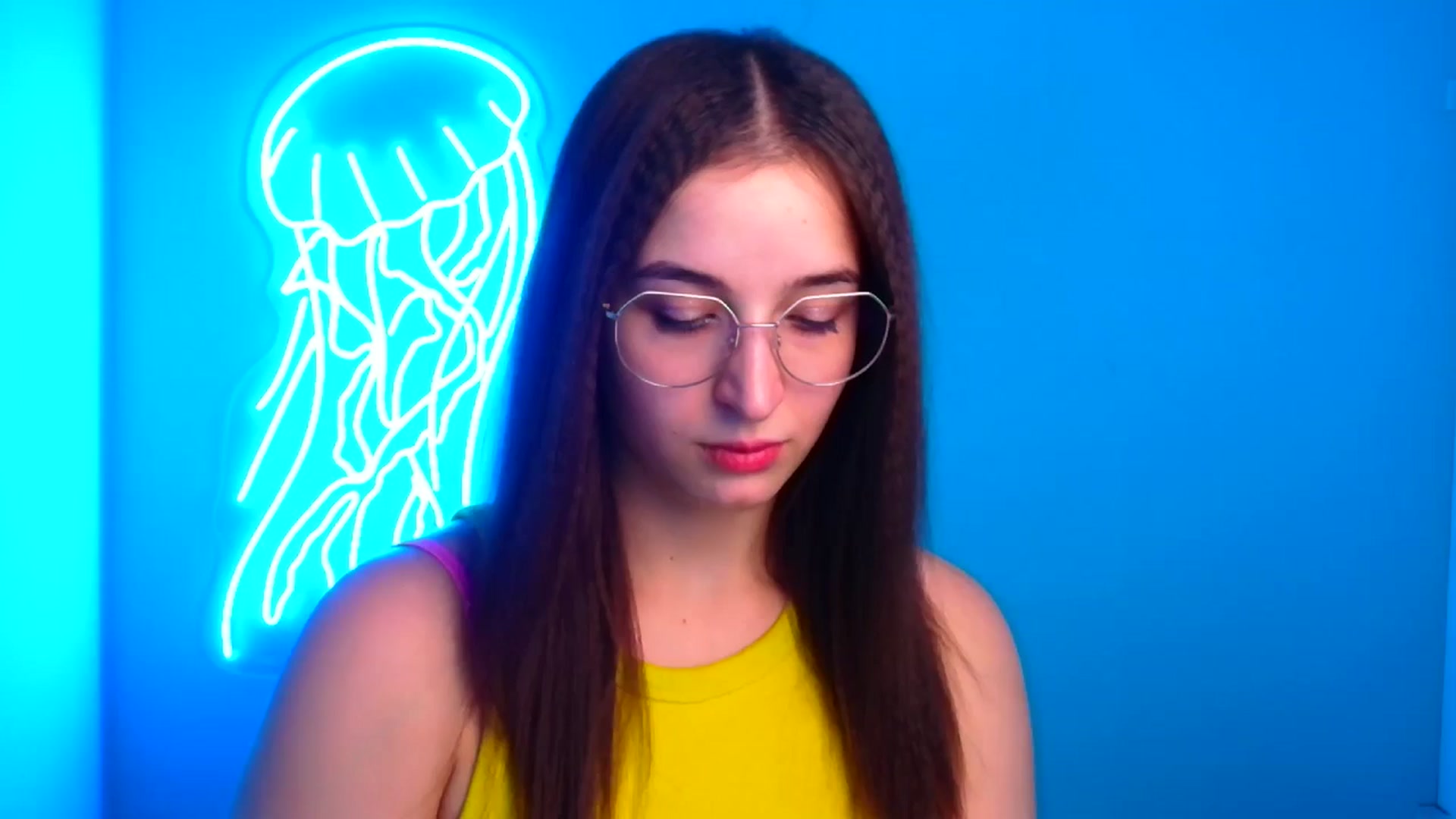 Gallery image thumbnail from Lilli_Fun's myfreecams stream on, 11/18/2024, 11:47 image 1 of 20