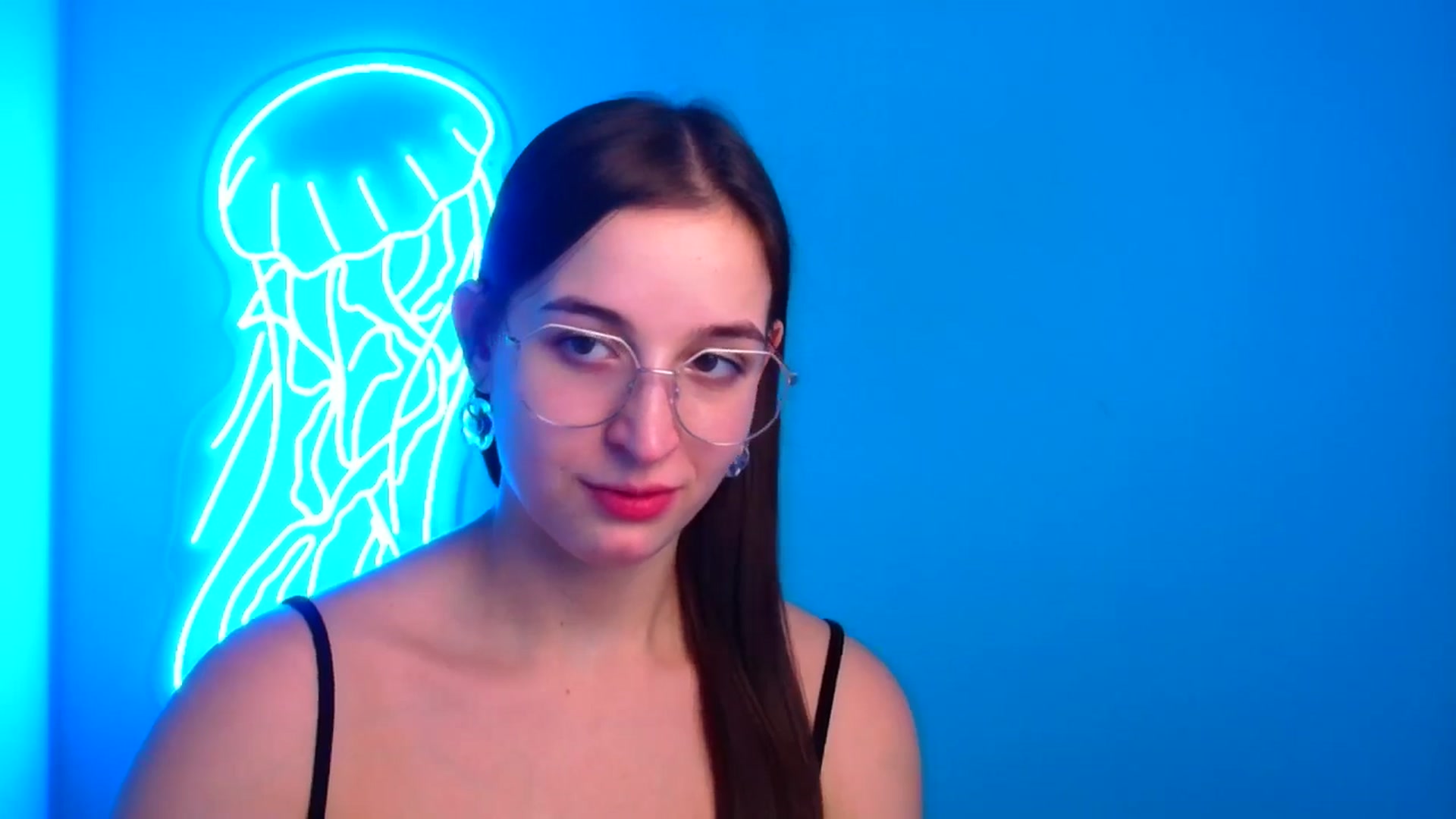 Gallery image thumbnail from Lilli_Fun's myfreecams stream on, 11/24/2024, 16:21 image 7 of 20