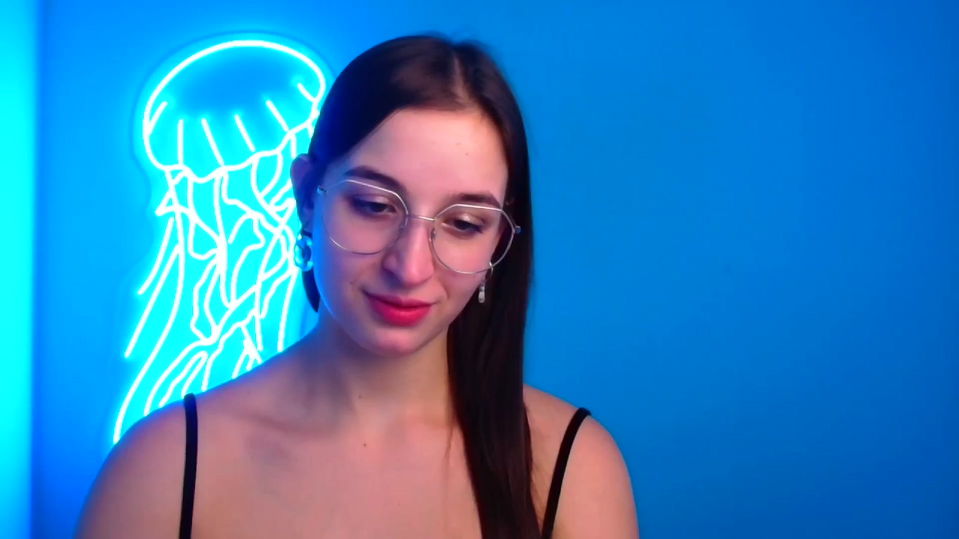 Gallery image thumbnail from Lilli_Fun's myfreecams stream on, 11/24/2024, 16:21 image 11 of 20