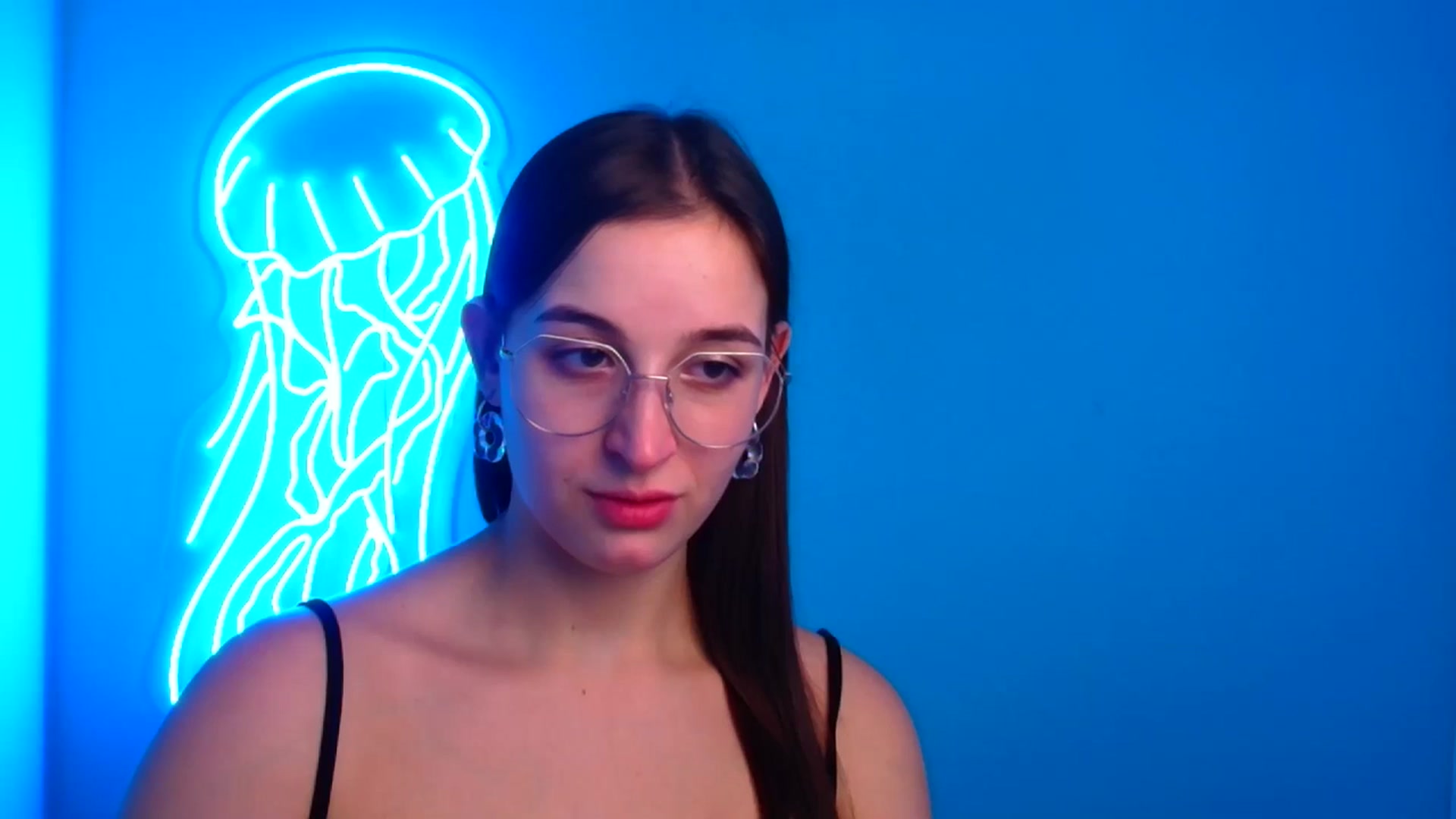 Gallery image thumbnail from Lilli_Fun's myfreecams stream on, 11/24/2024, 16:21 image 14 of 20