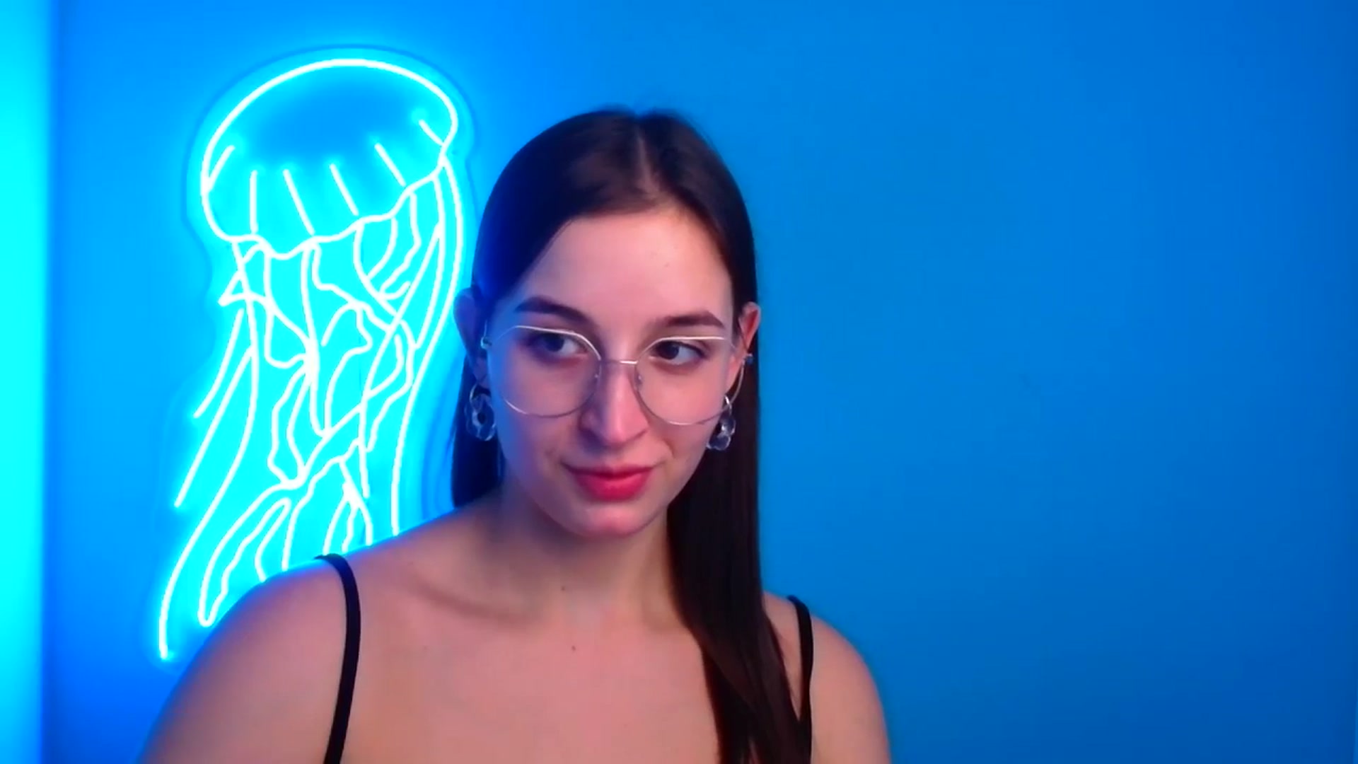 Gallery image thumbnail from Lilli_Fun's myfreecams stream on, 11/24/2024, 16:21 image 16 of 20
