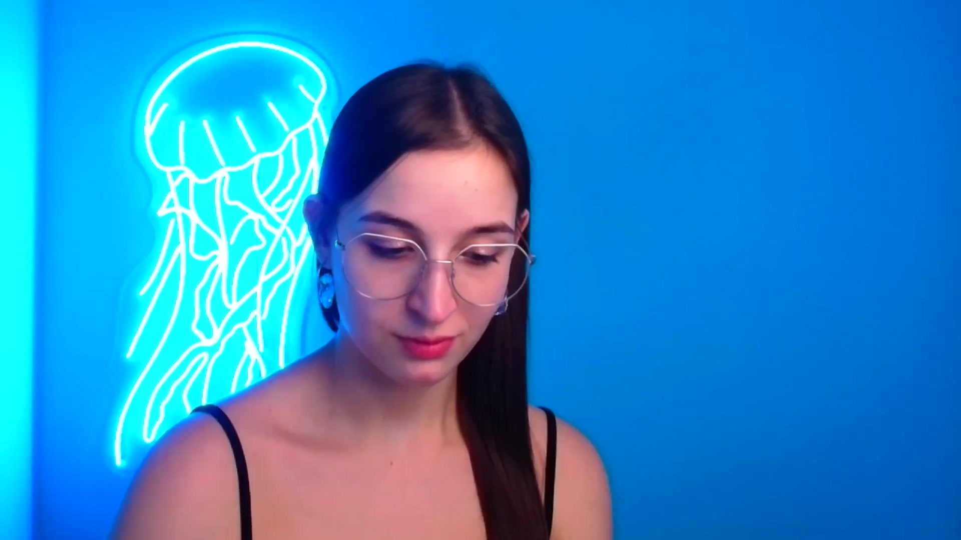 Gallery image thumbnail from Lilli_Fun's myfreecams stream on, 11/24/2024, 16:21 image 5 of 20