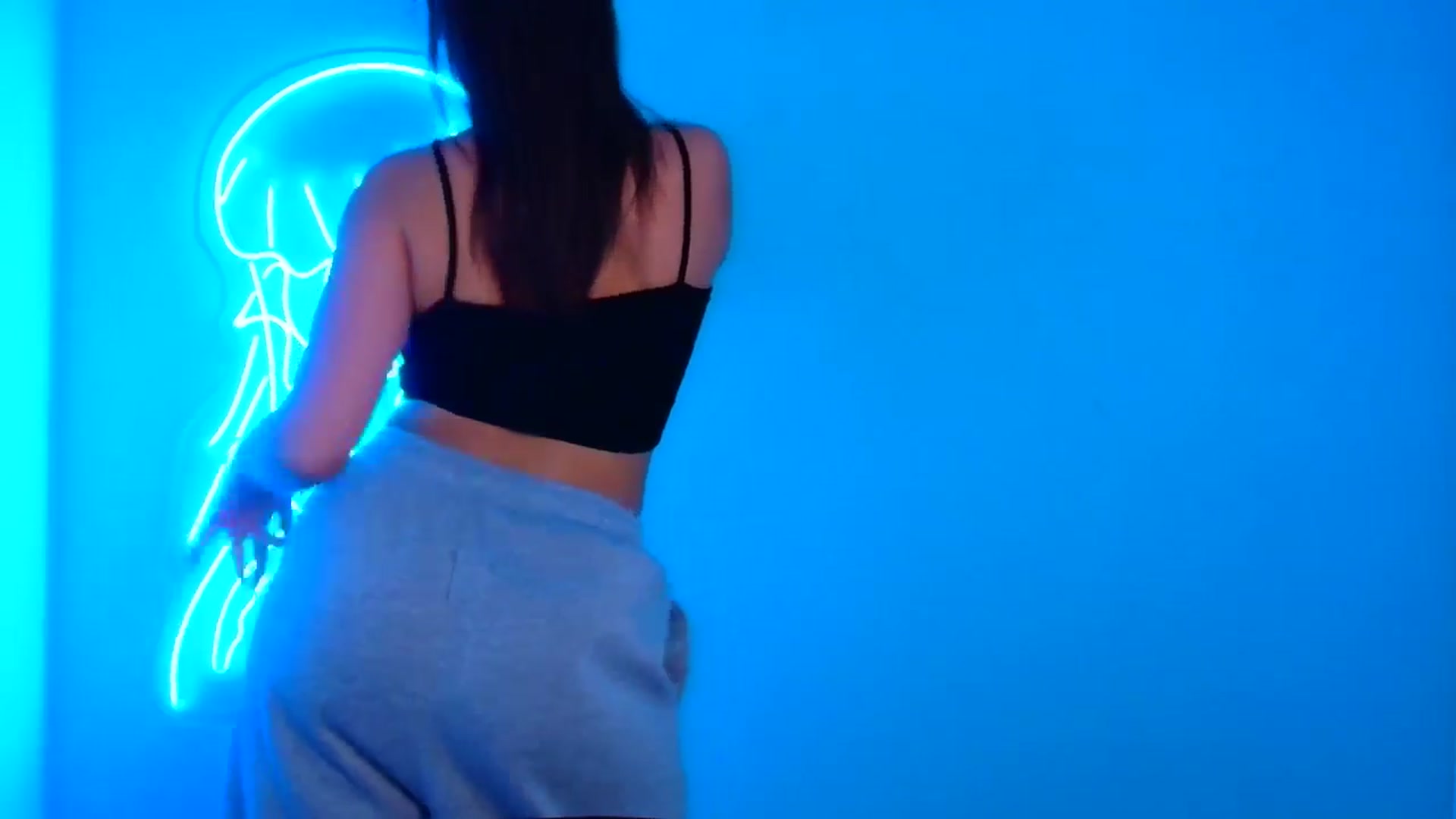 Gallery image thumbnail from Lilli_Fun's myfreecams stream on, 11/24/2024, 16:21 image 17 of 20